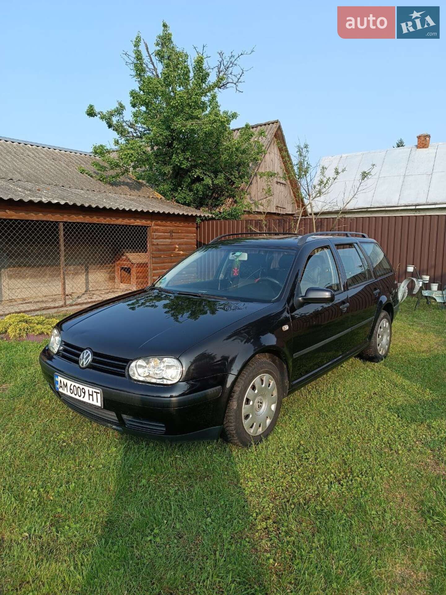 VOLKSWAGEN GOLF 2004