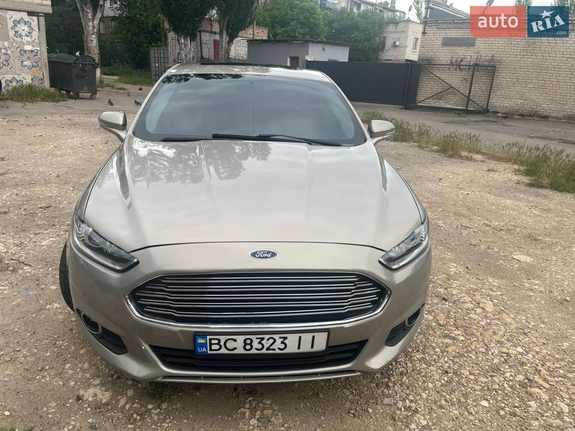 Головне фото звіту автомобіля FORD FUSION 2015