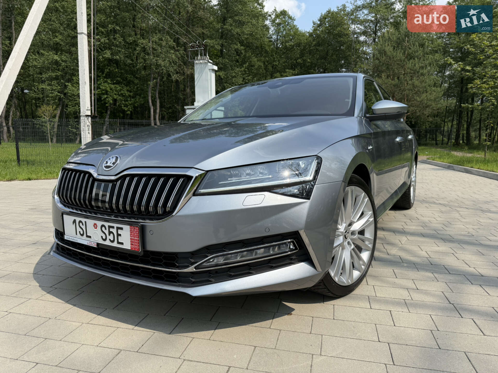 Головне фото звіту автомобіля SKODA SUPERB 2020