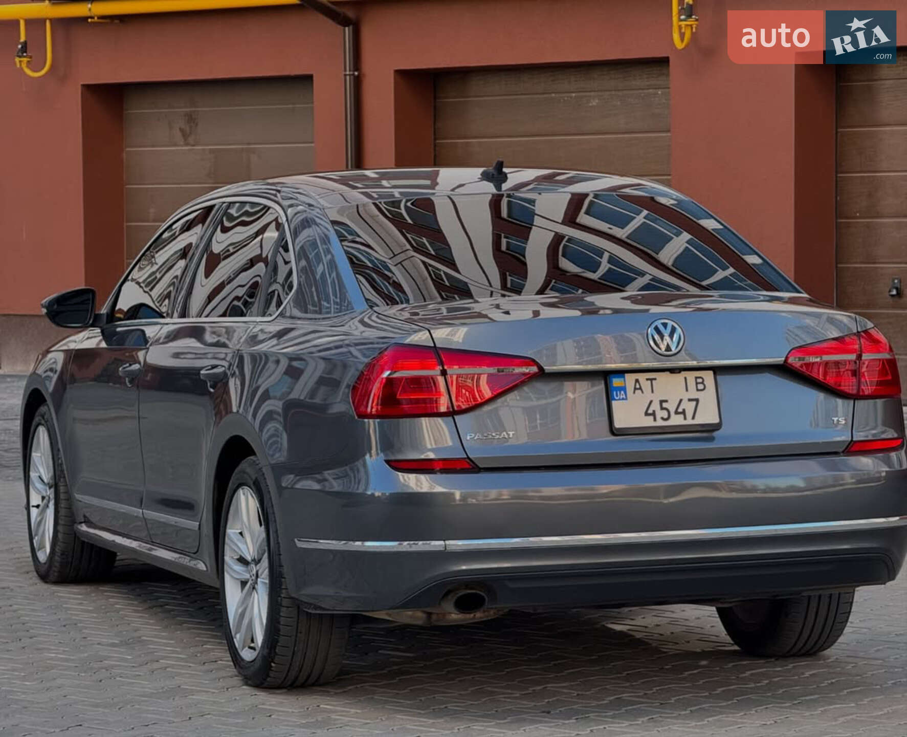 VOLKSWAGEN PASSAT 2016
