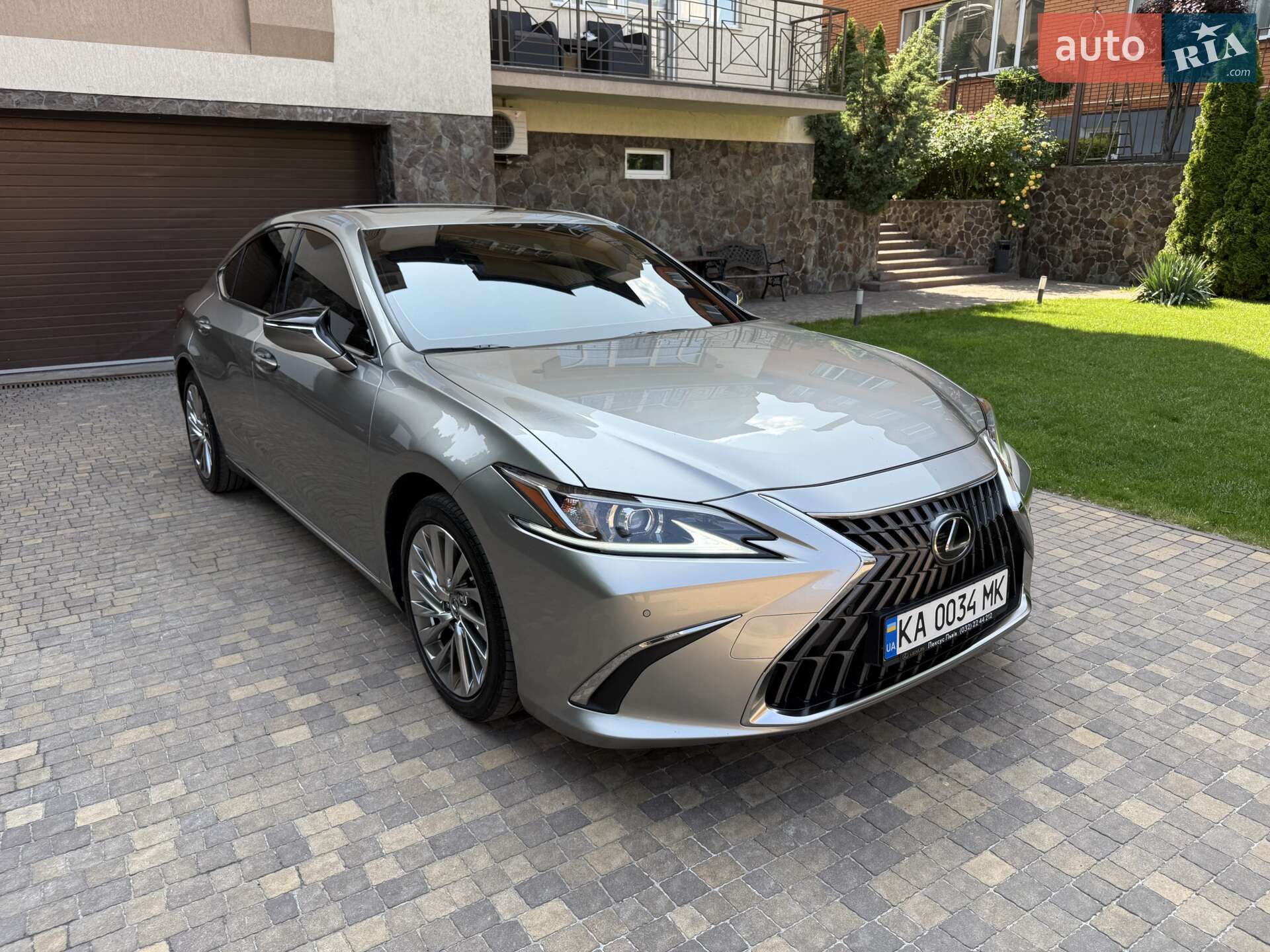 LEXUS ES 350 2021