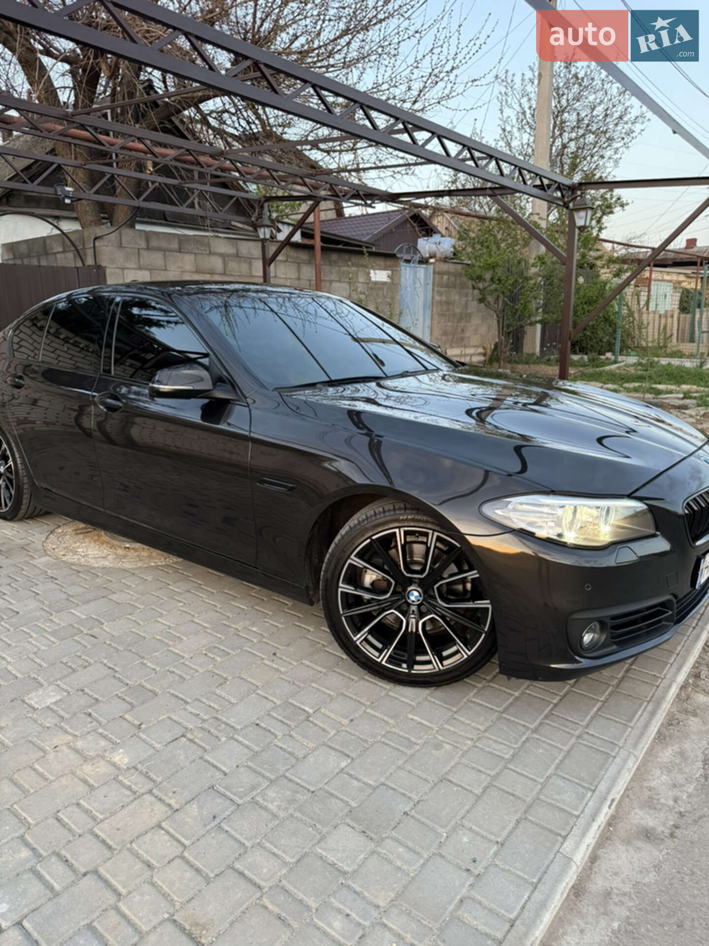 BMW 520I 2016