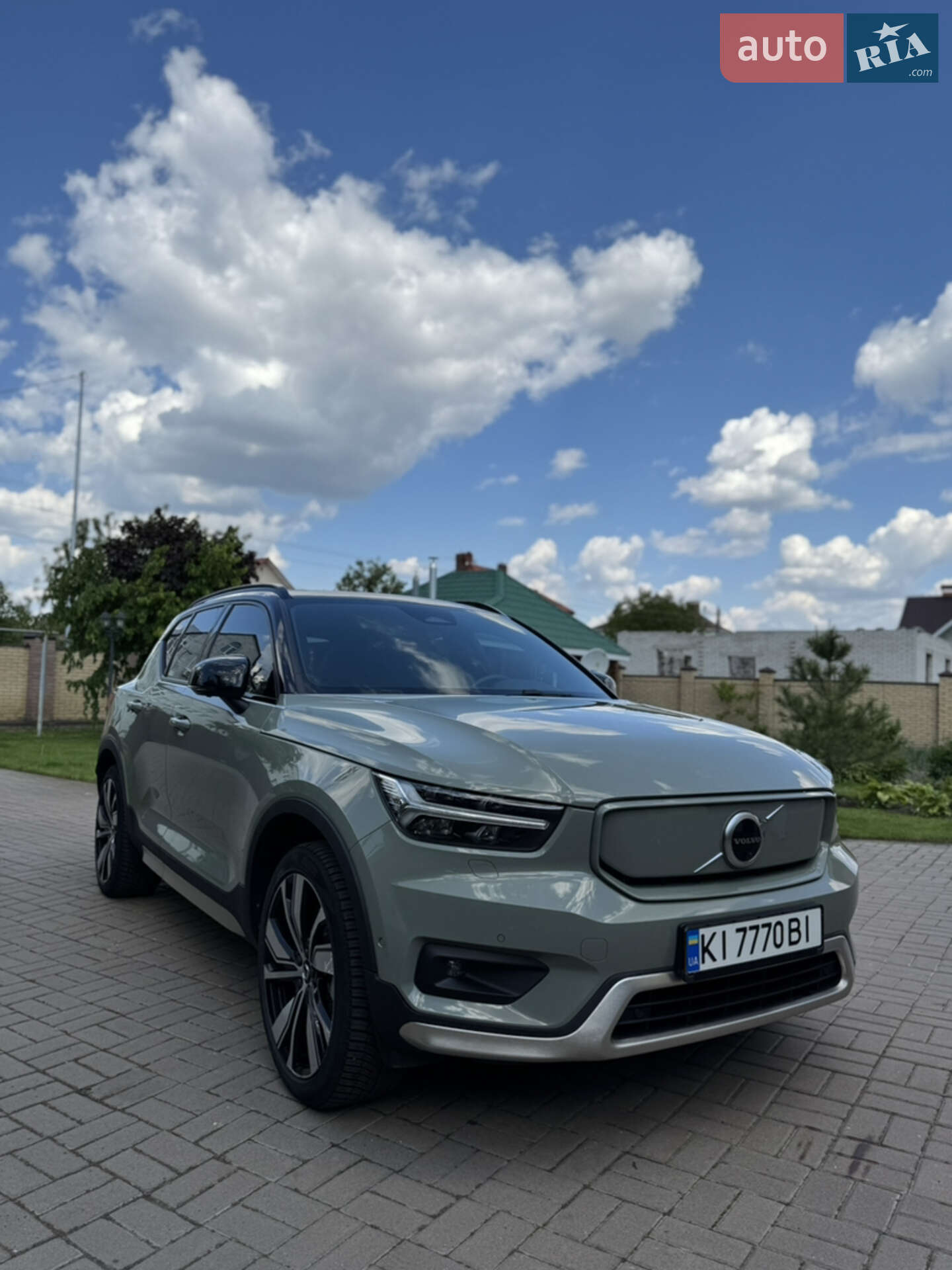 VOLVO XC40 2021