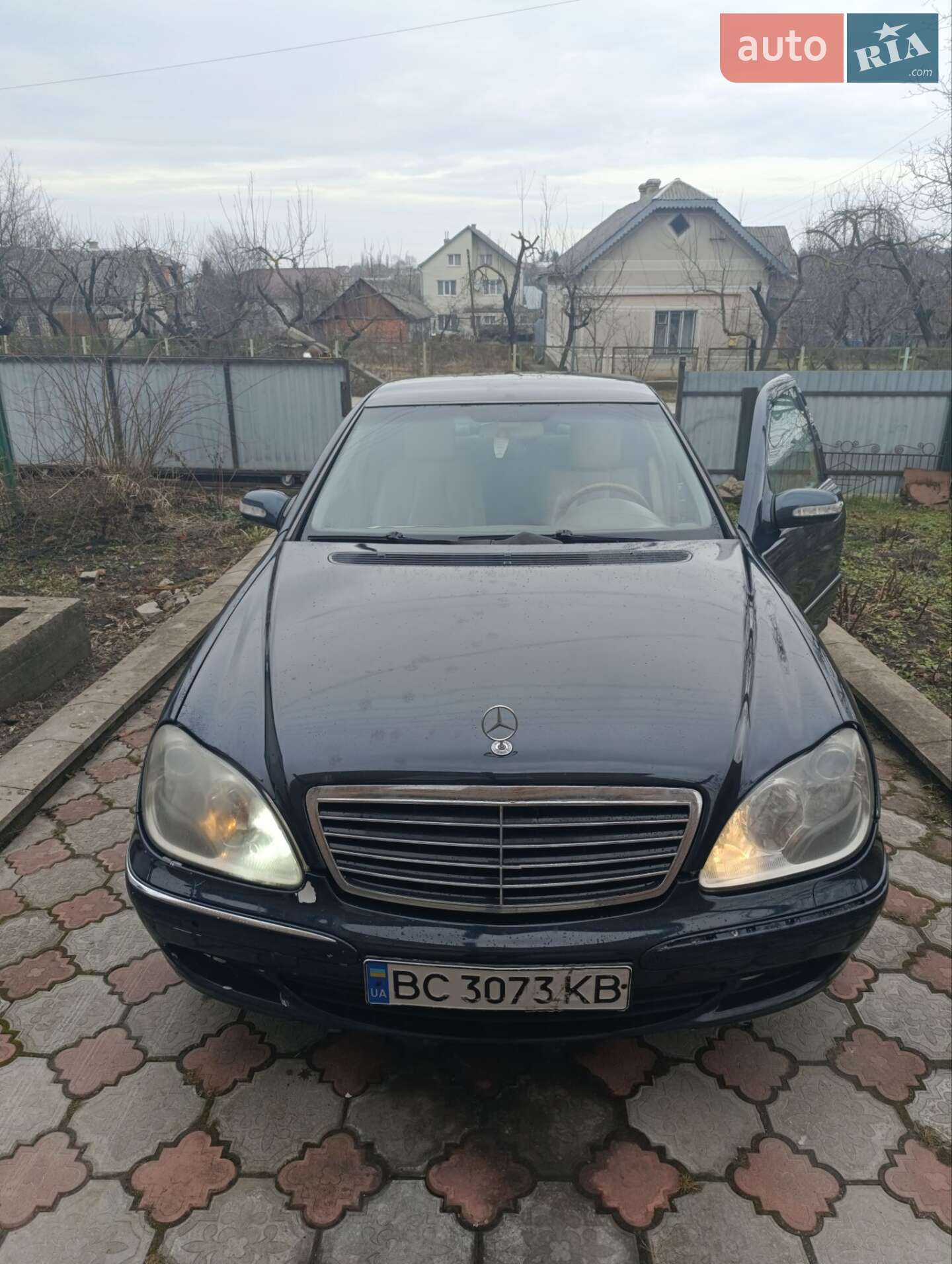 Головне фото звіту автомобіля MERCEDES-BENZ 320 2004
