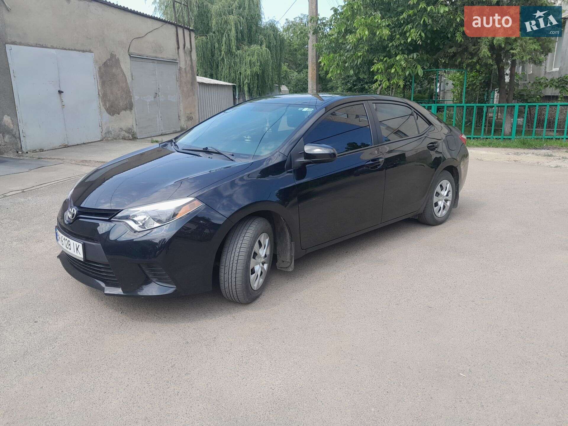 Головне фото звіту автомобіля TOYOTA COROLLA 2016