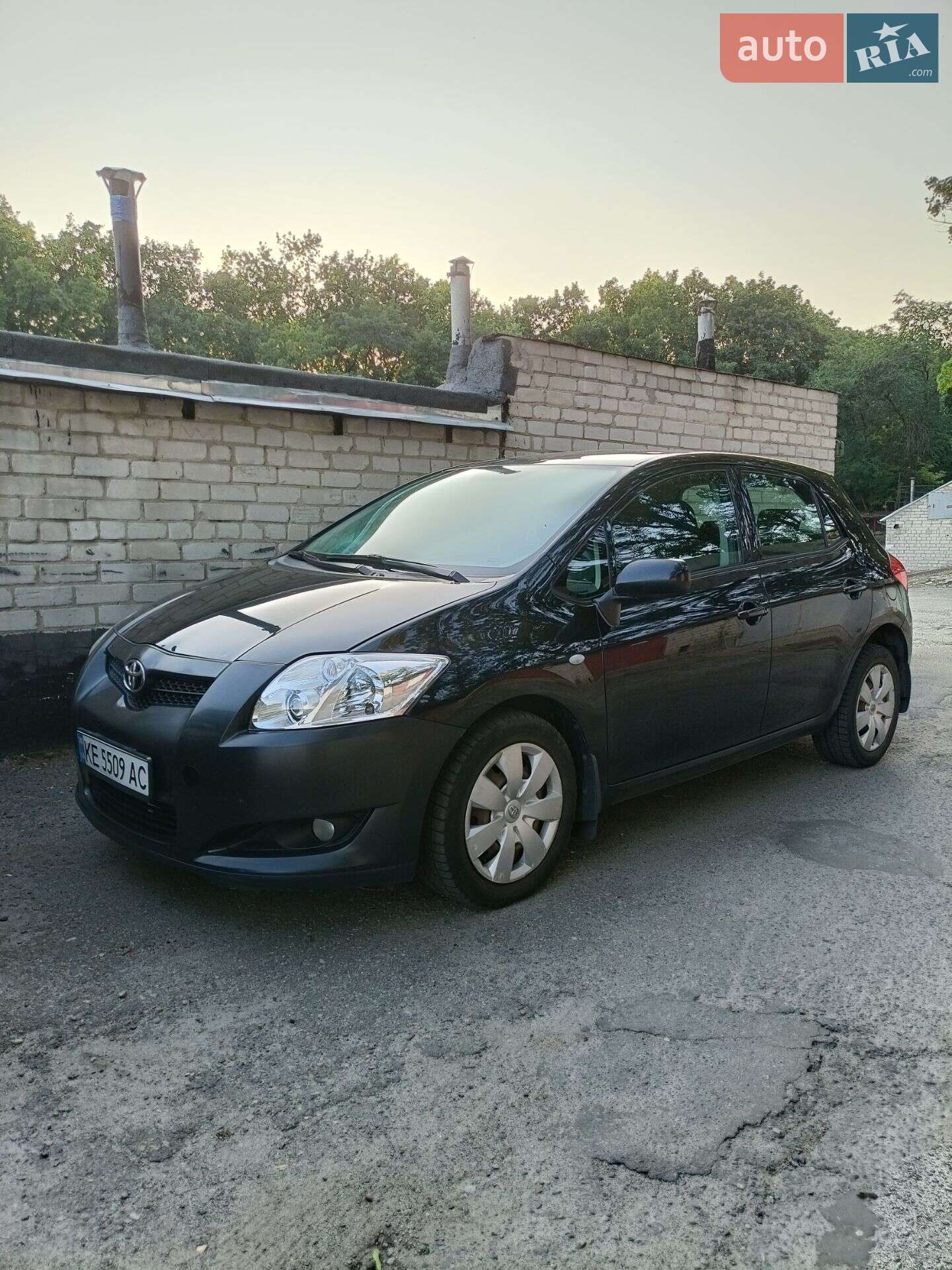 Головне фото звіту автомобіля TOYOTA AURIS 2008
