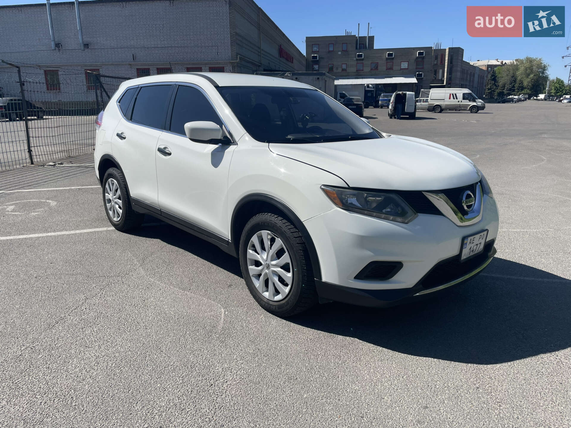 Головне фото звіту автомобіля NISSAN ROGUE 2015
