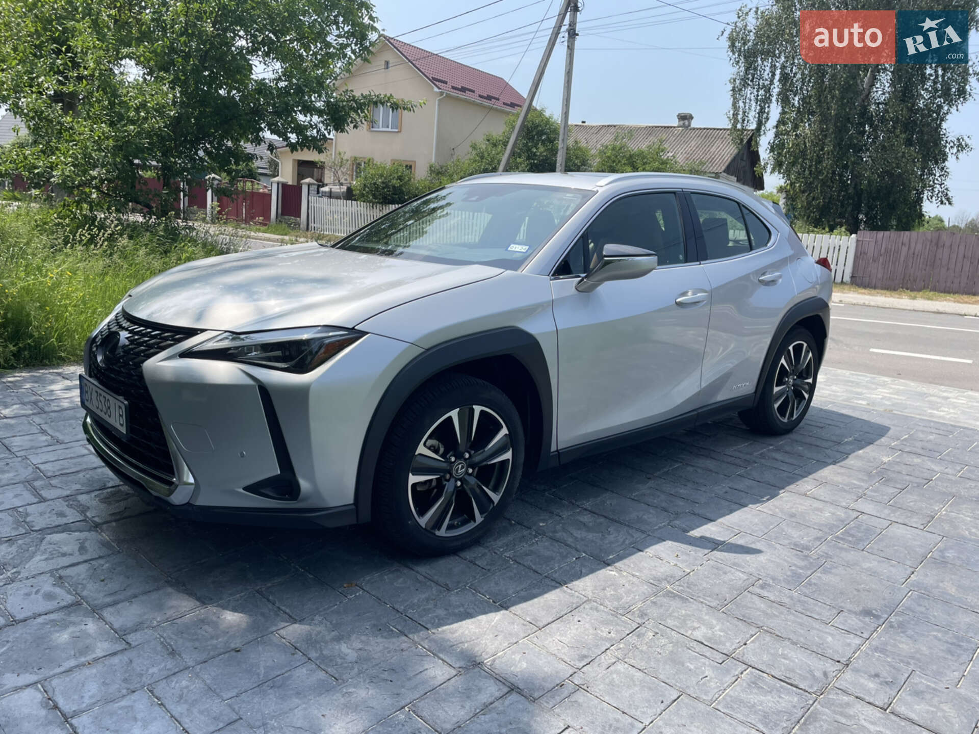 LEXUS UX250H 2020