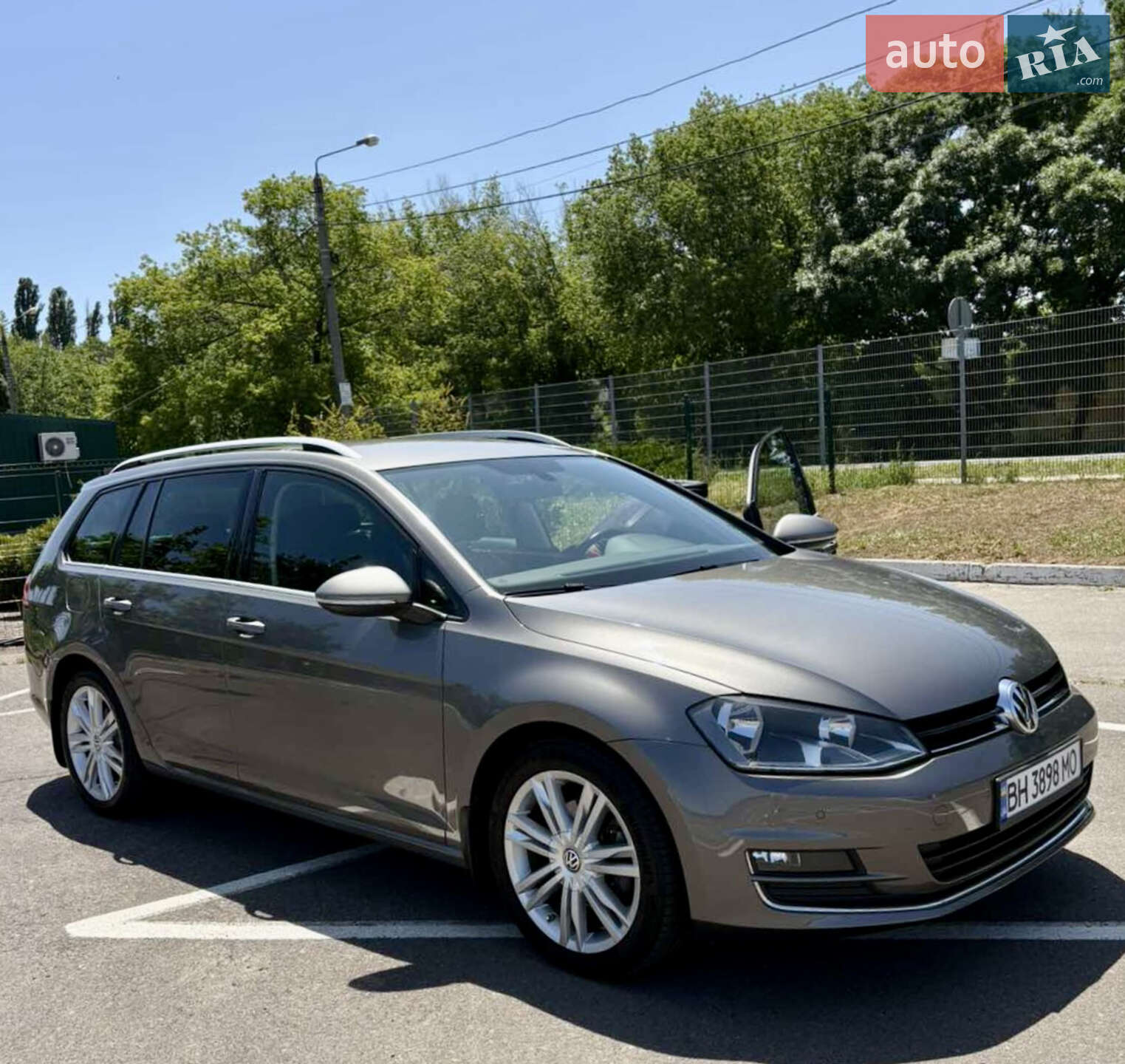 VOLKSWAGEN GOLF 2015