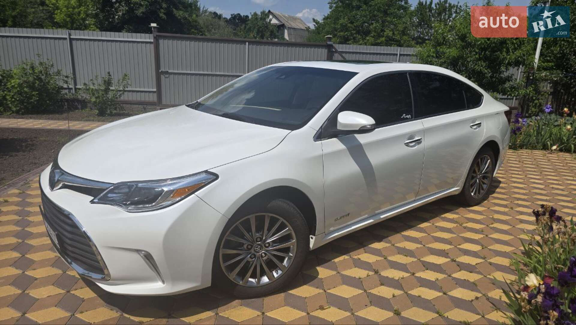 TOYOTA AVALON 2017
