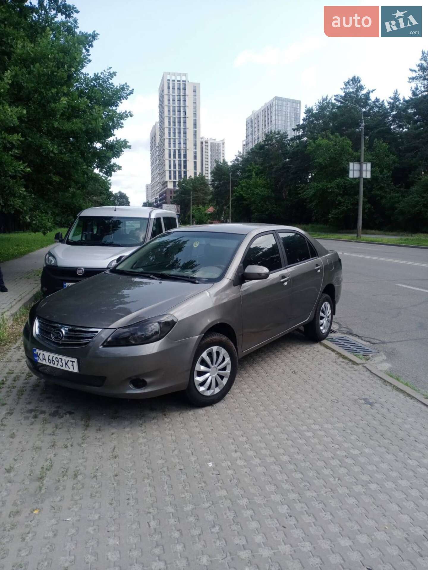 BYD G-3 2012