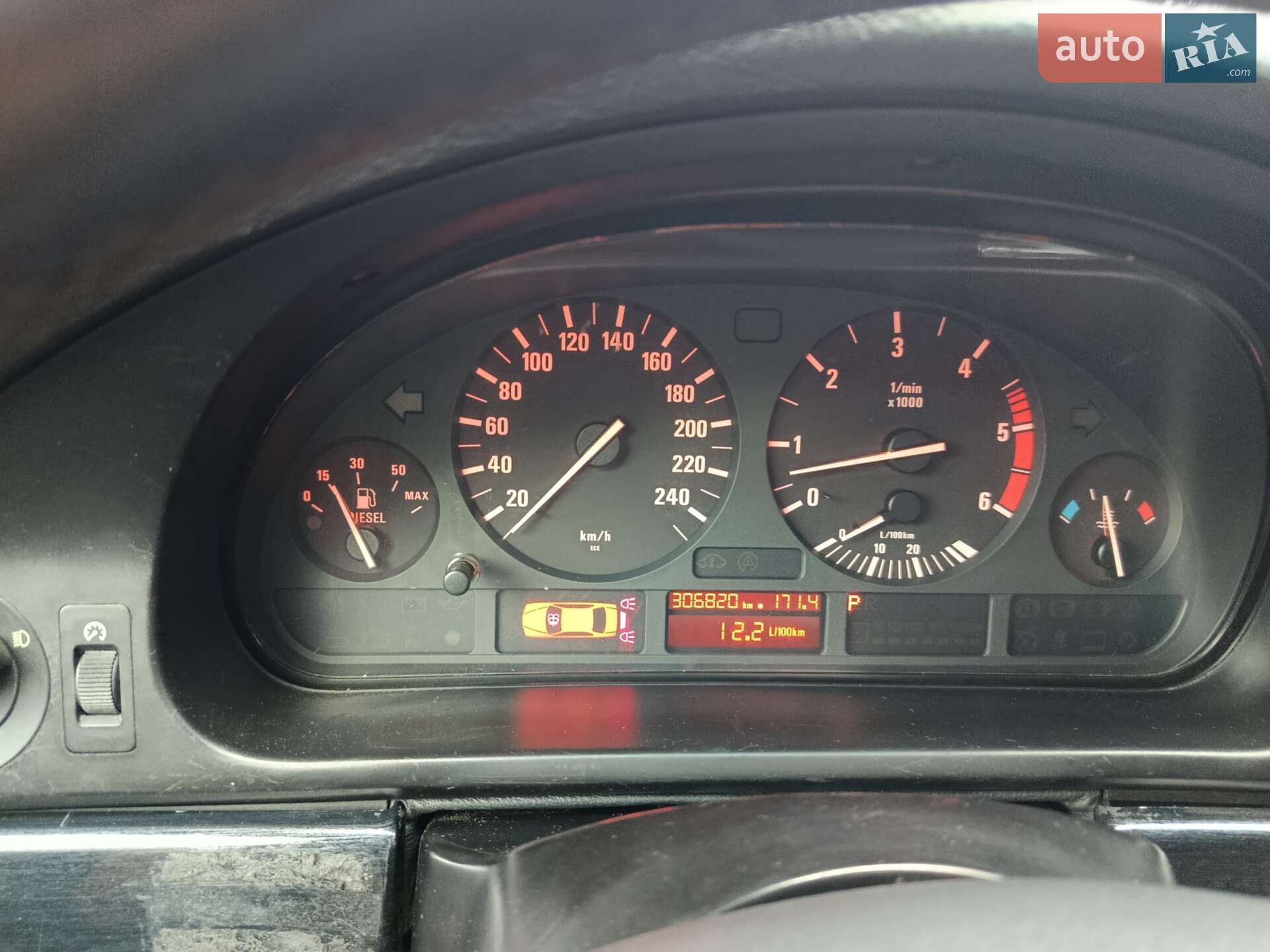 Головне фото звіту автомобіля BMW 523I 1997