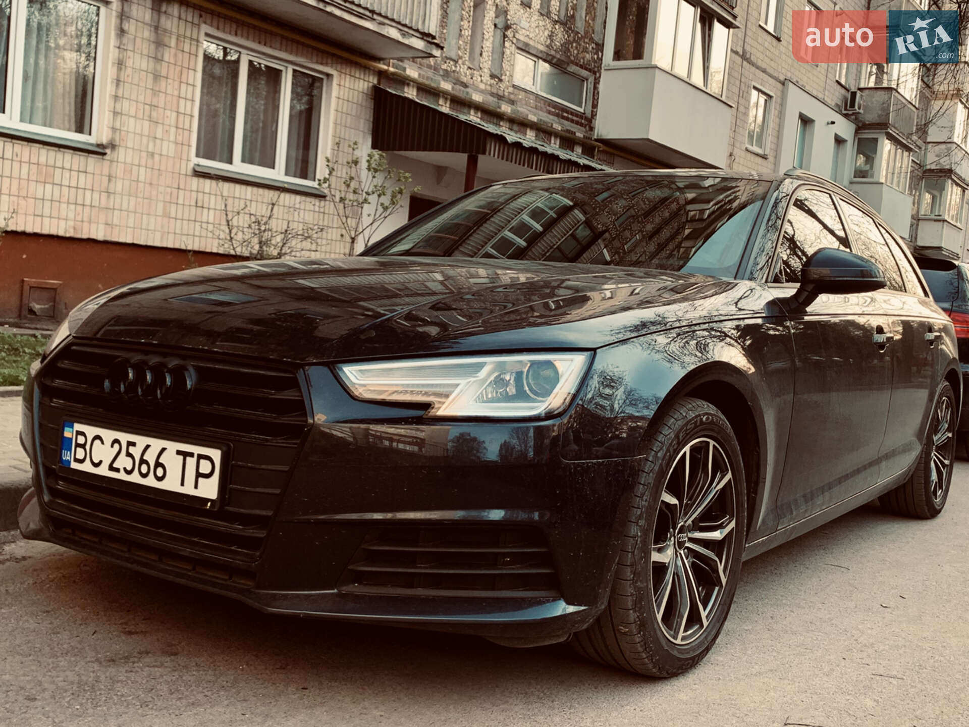 AUDI A4 AVANT 2017