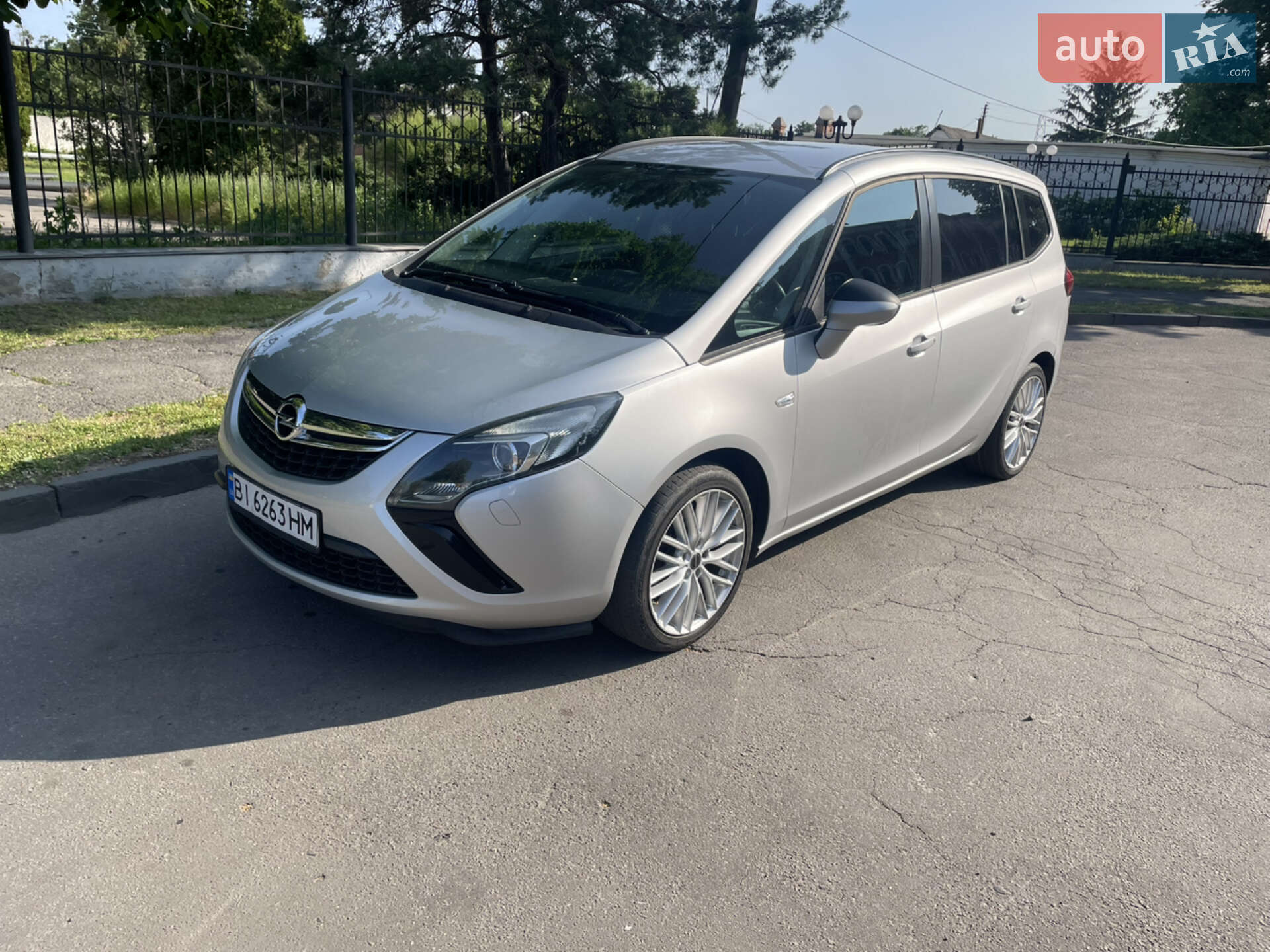 OPEL ZAFIRA TOURER 2012