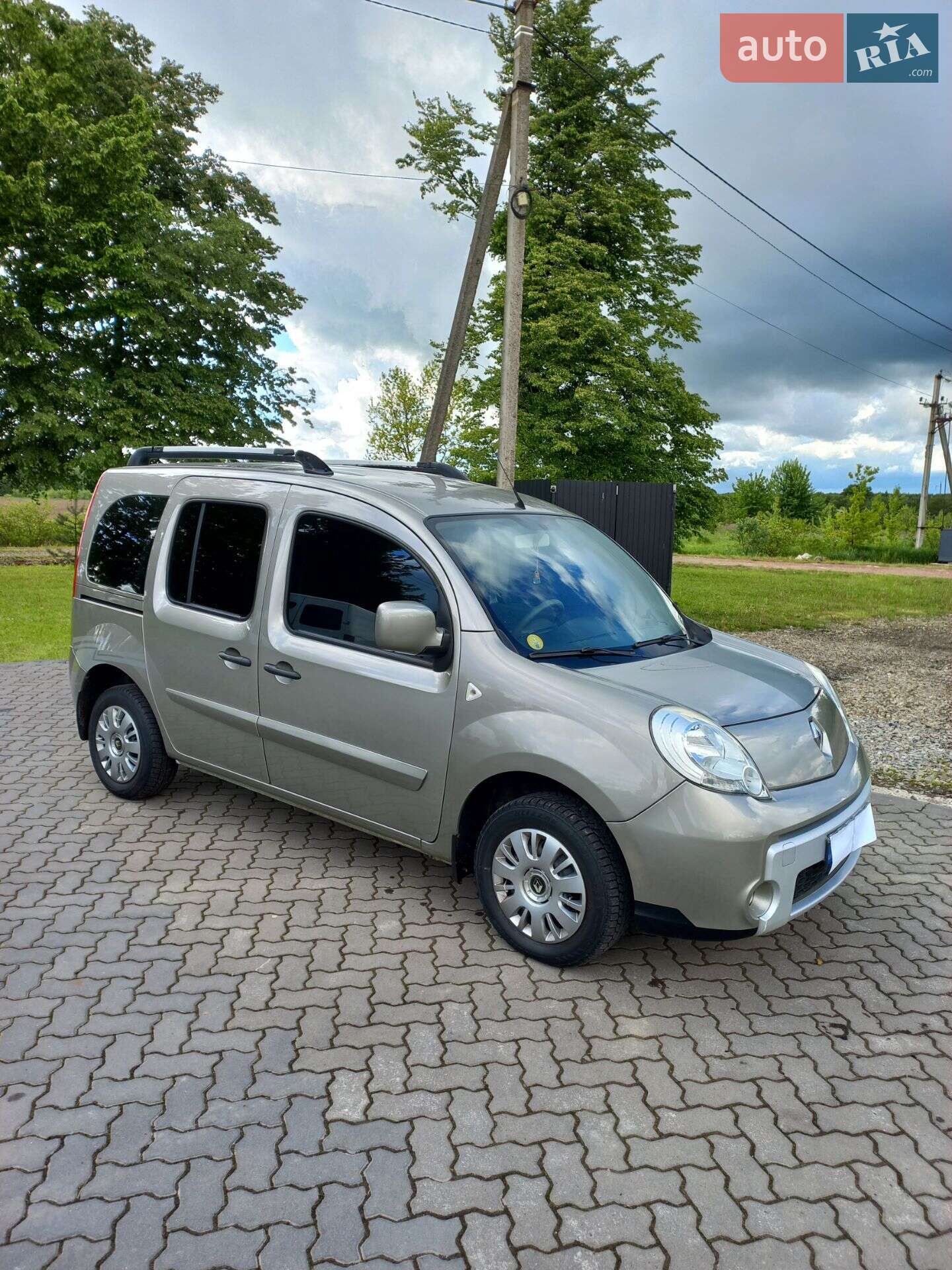 RENAULT KANGOO 2010