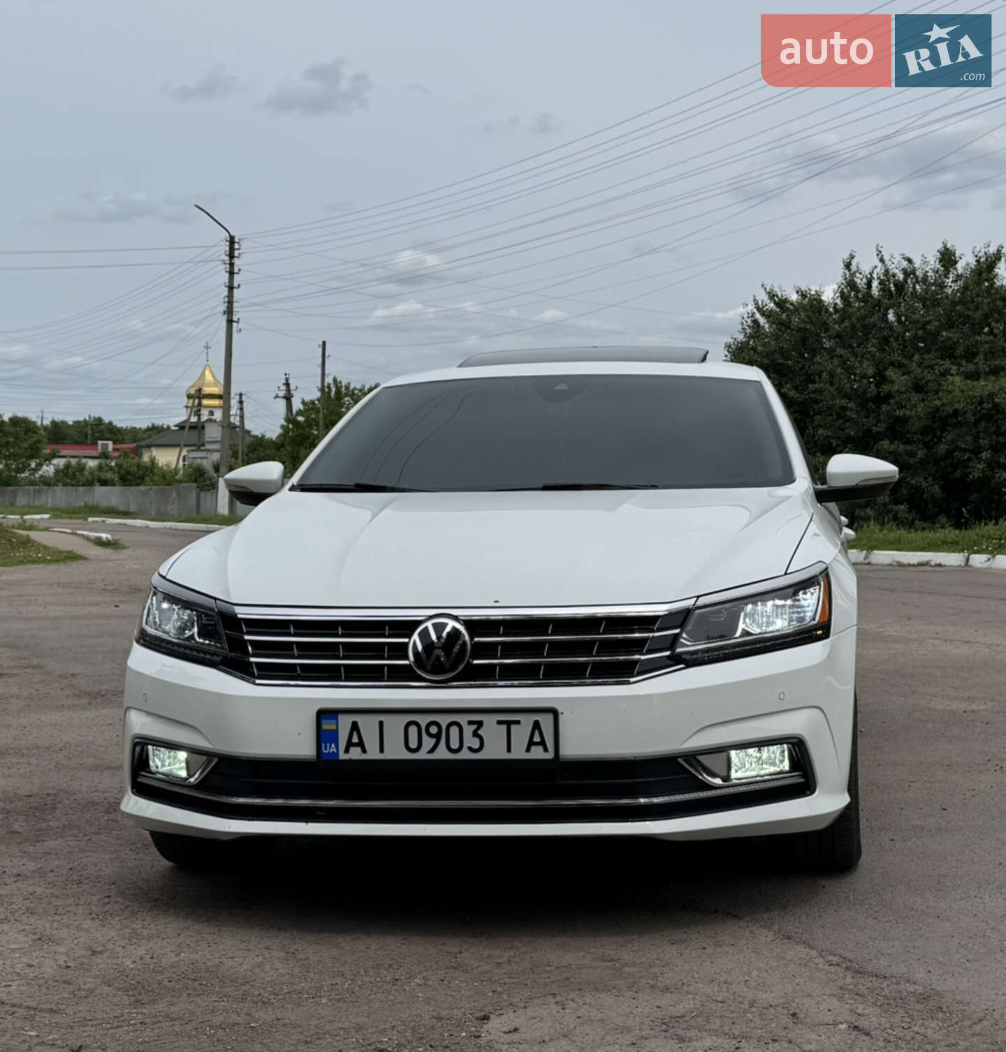 VOLKSWAGEN PASSAT 2016