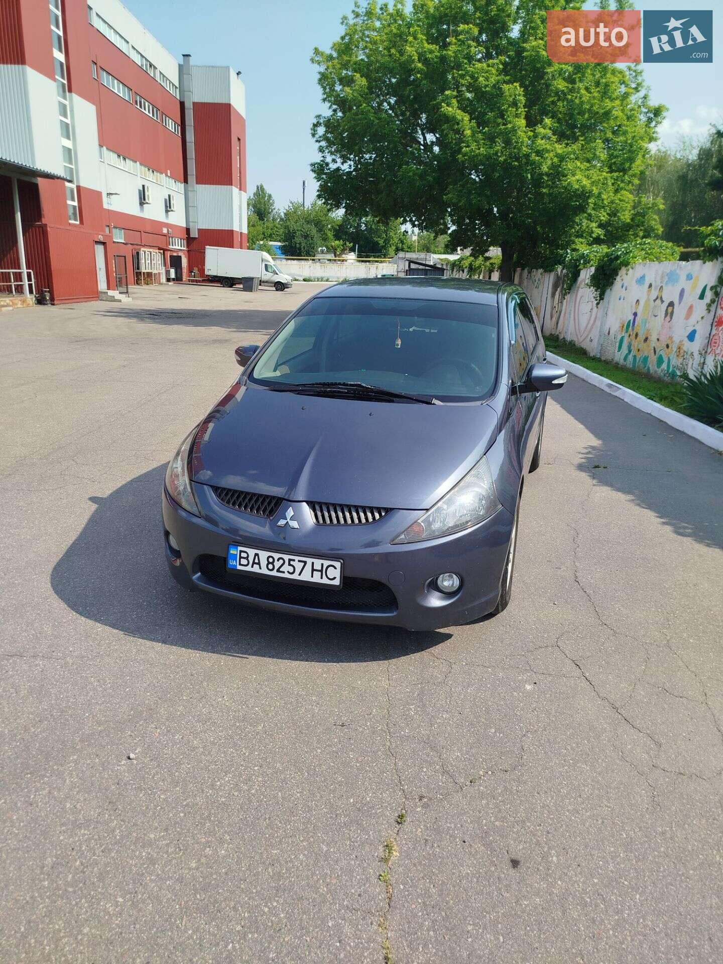 Головне фото звіту автомобіля MITSUBISHI GRANDIS 2007