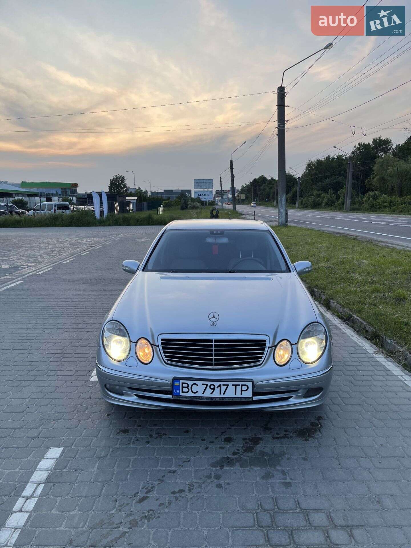 Головне фото звіту автомобіля MERCEDES-BENZ E 280 2005