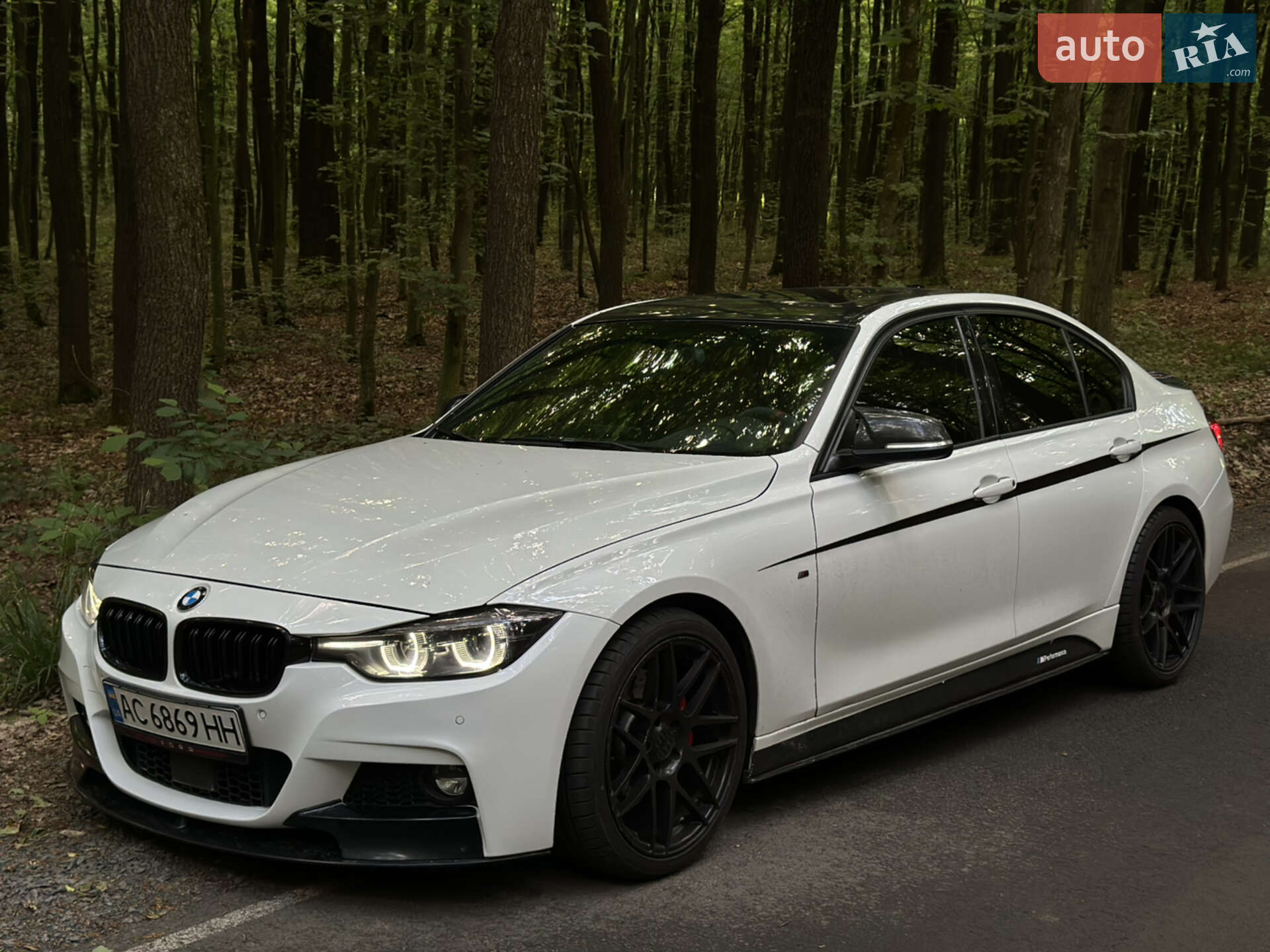 Головне фото звіту автомобіля BMW 335I 2013