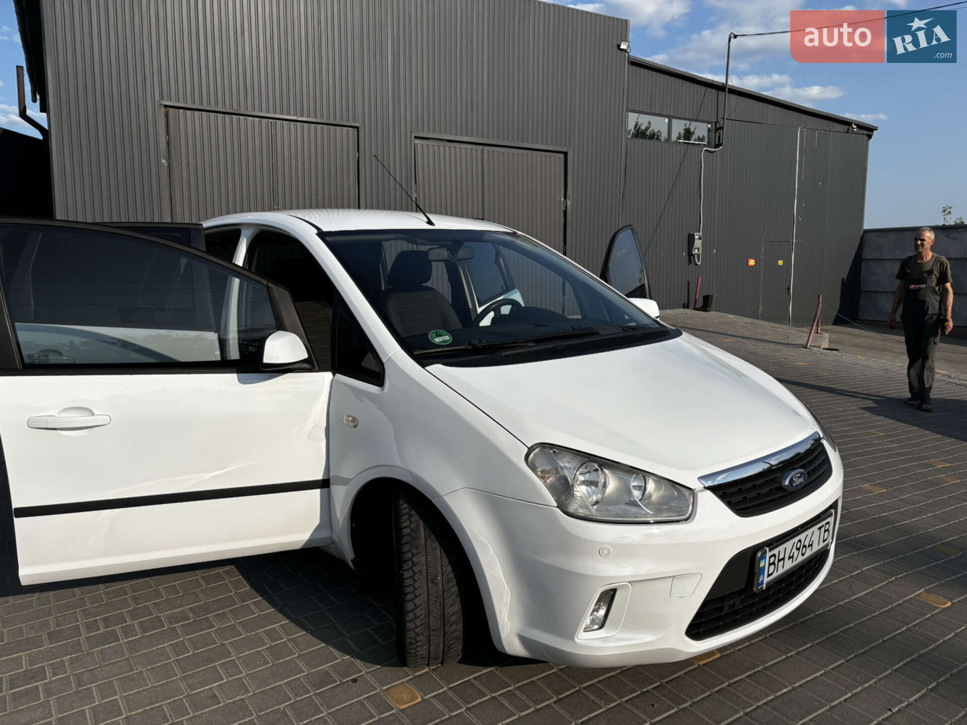 Головне фото звіту автомобіля FORD FOCUS C-MAX 2007
