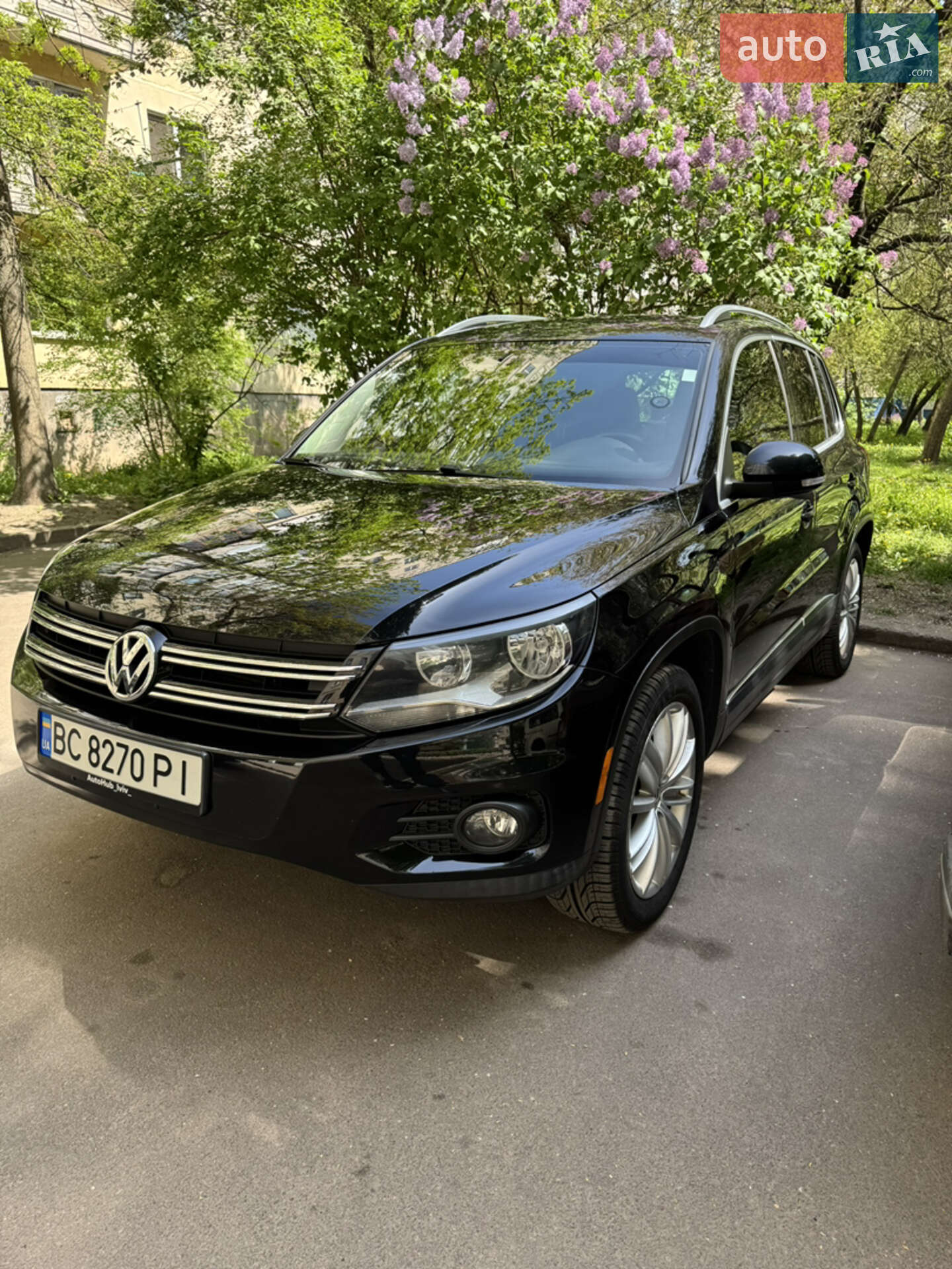 VOLKSWAGEN TIGUAN 2012