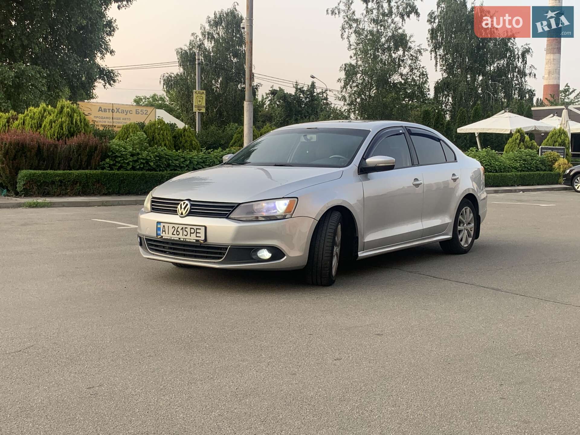 VOLKSWAGEN JETTA 2011