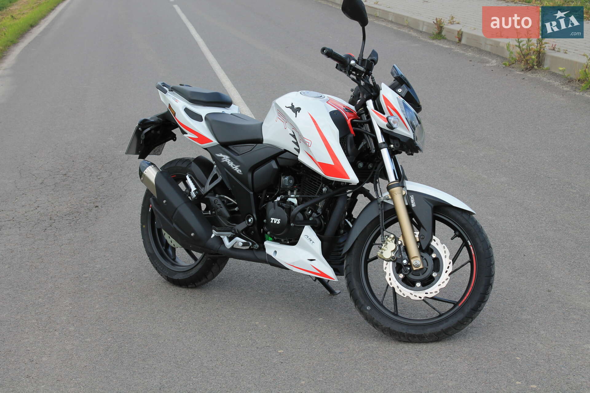 TVS APACHE RTR 200FI 2020