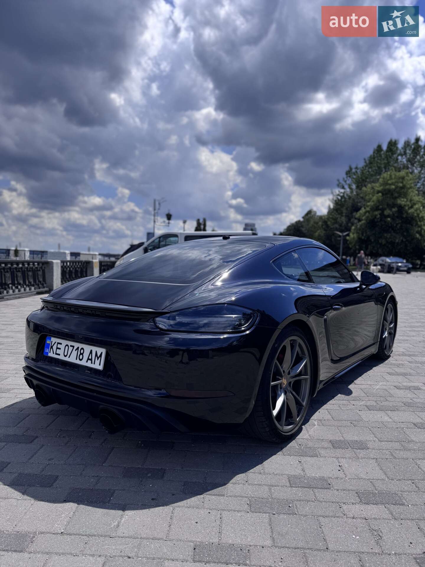 PORSCHE CAYMAN 718 2017