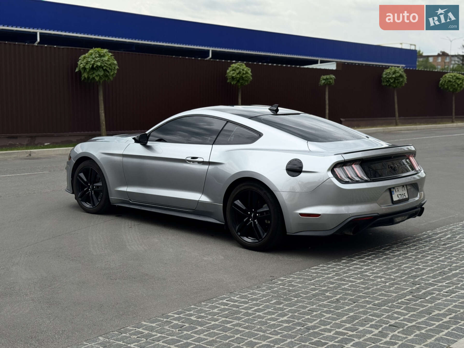 FORD MUSTANG 2021