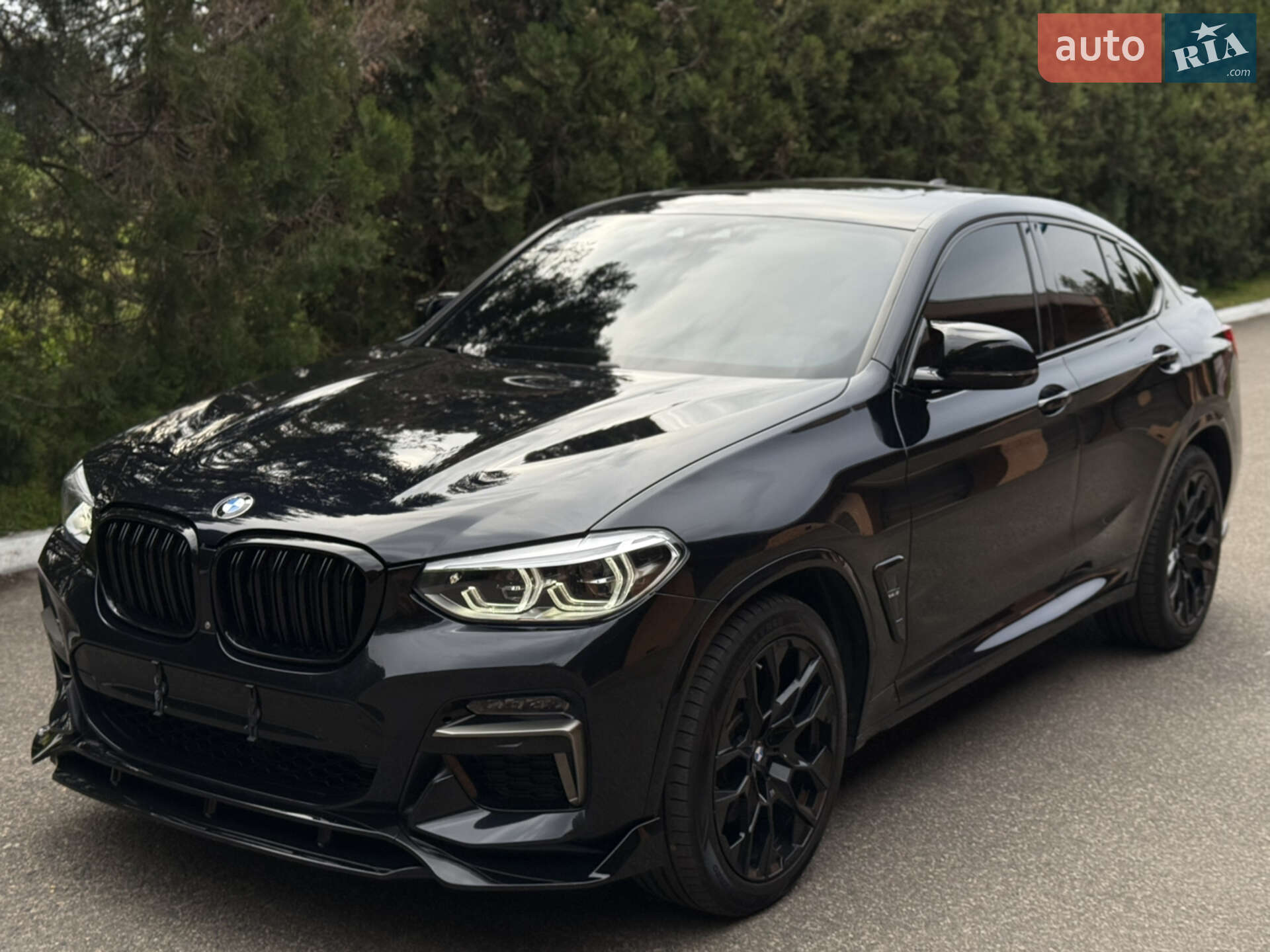 Головне фото звіту автомобіля BMW X4 2019