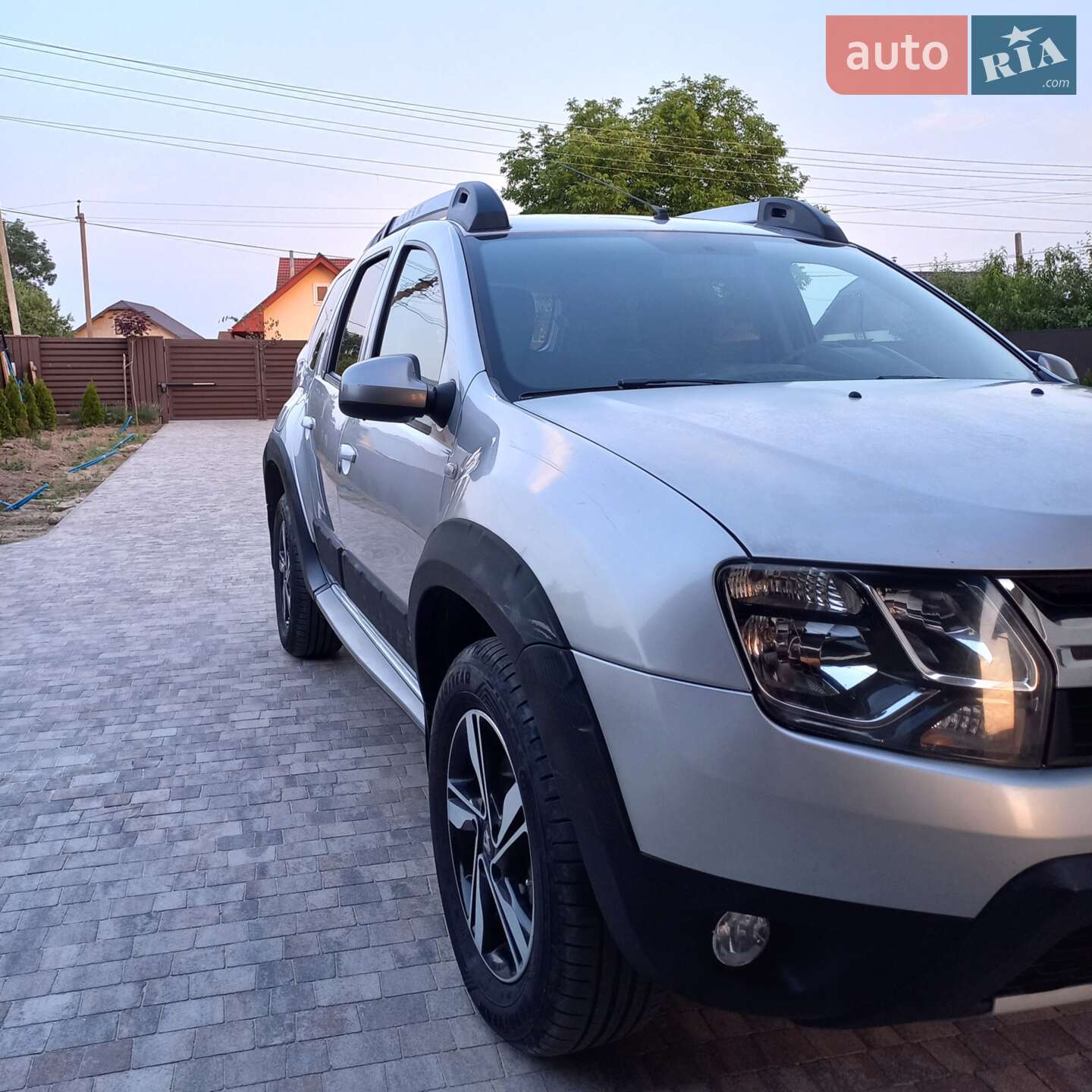 RENAULT DUSTER 2016