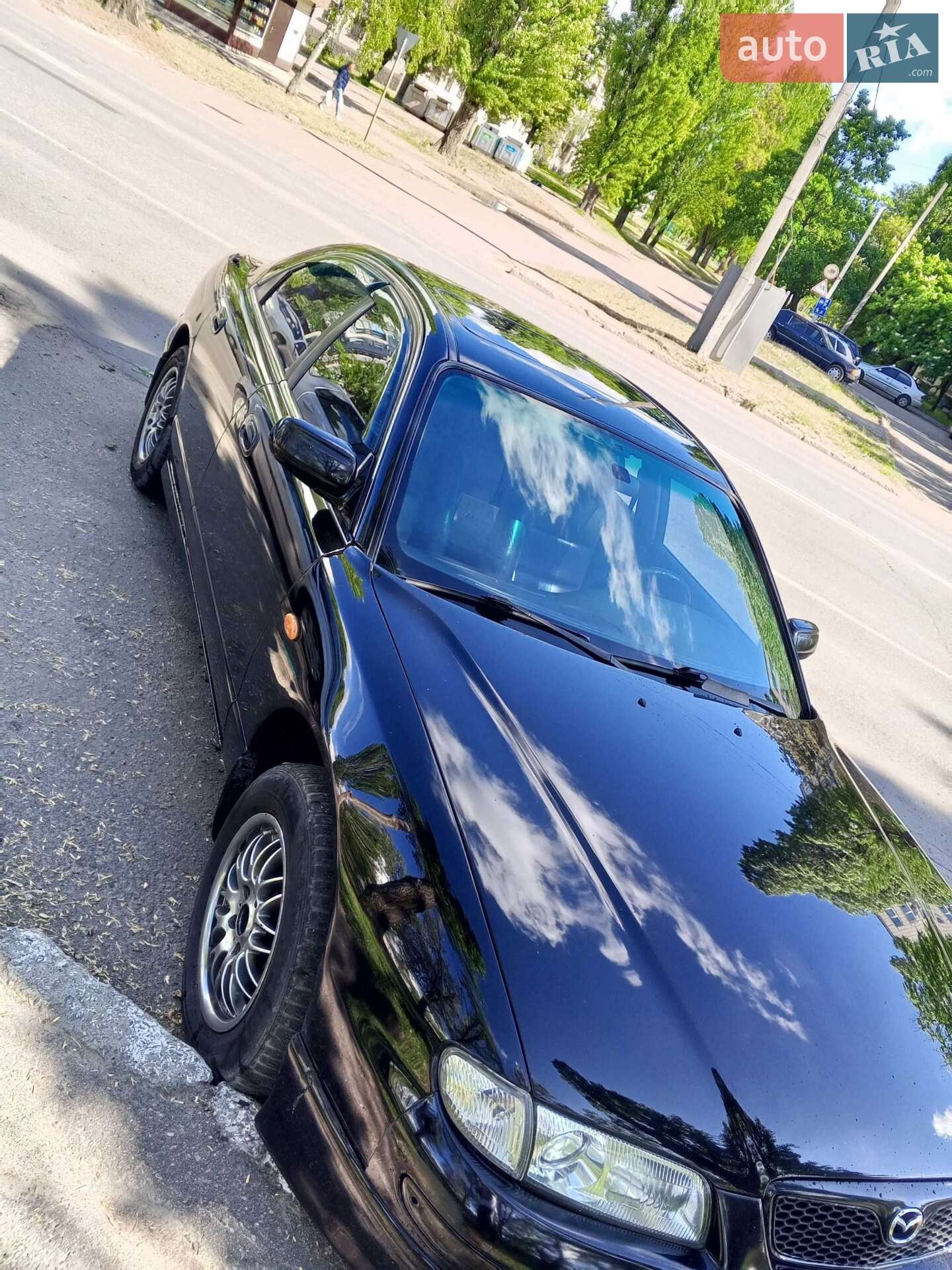 MAZDA XEDOS 9 1999