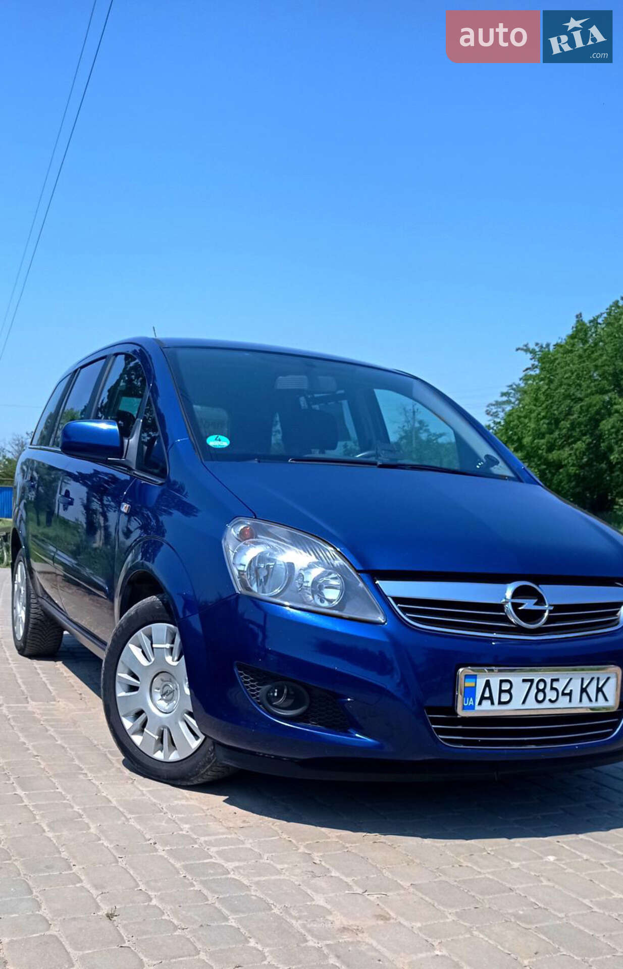 OPEL ZAFIRA 2011