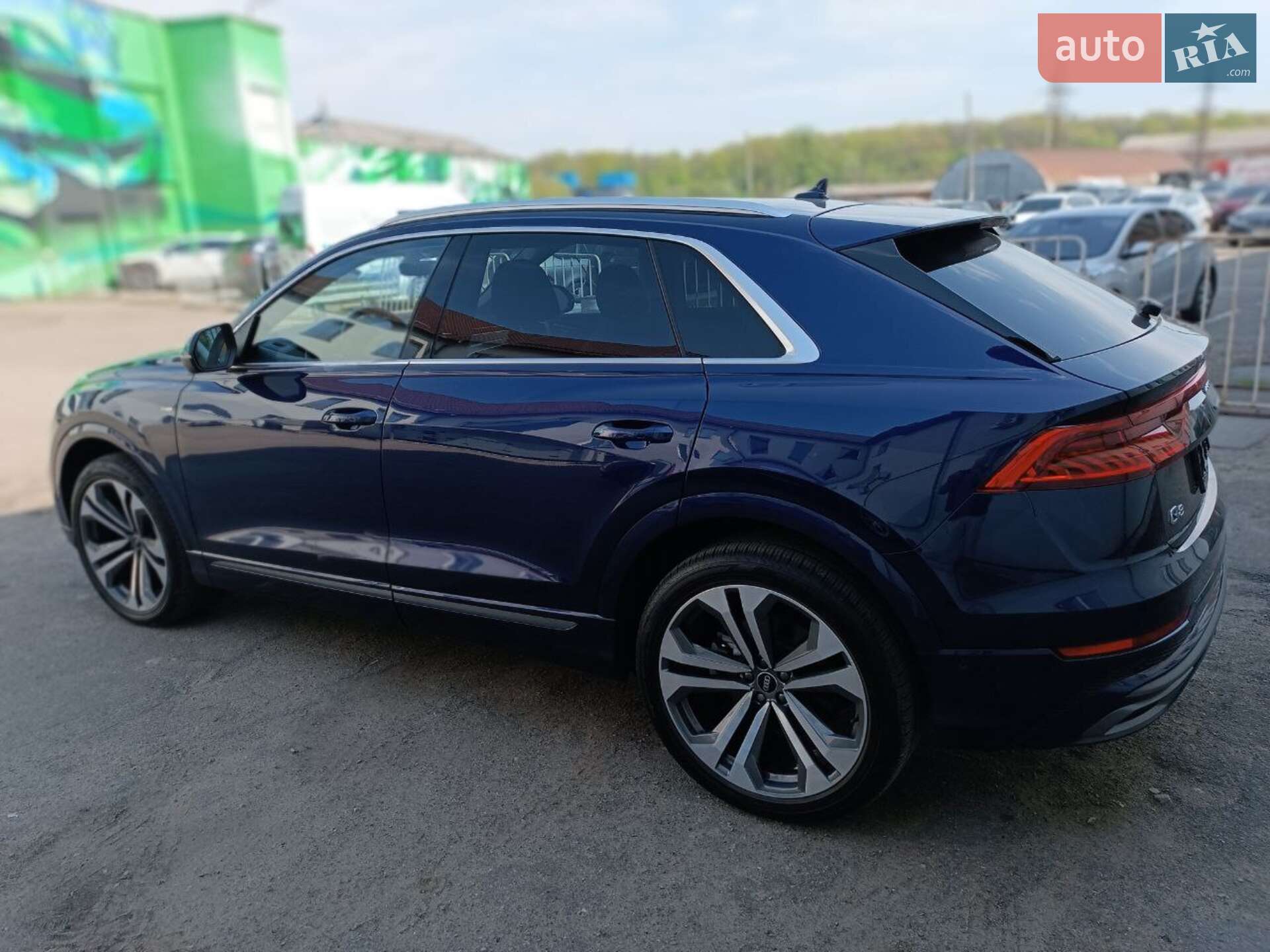 AUDI Q8 2021