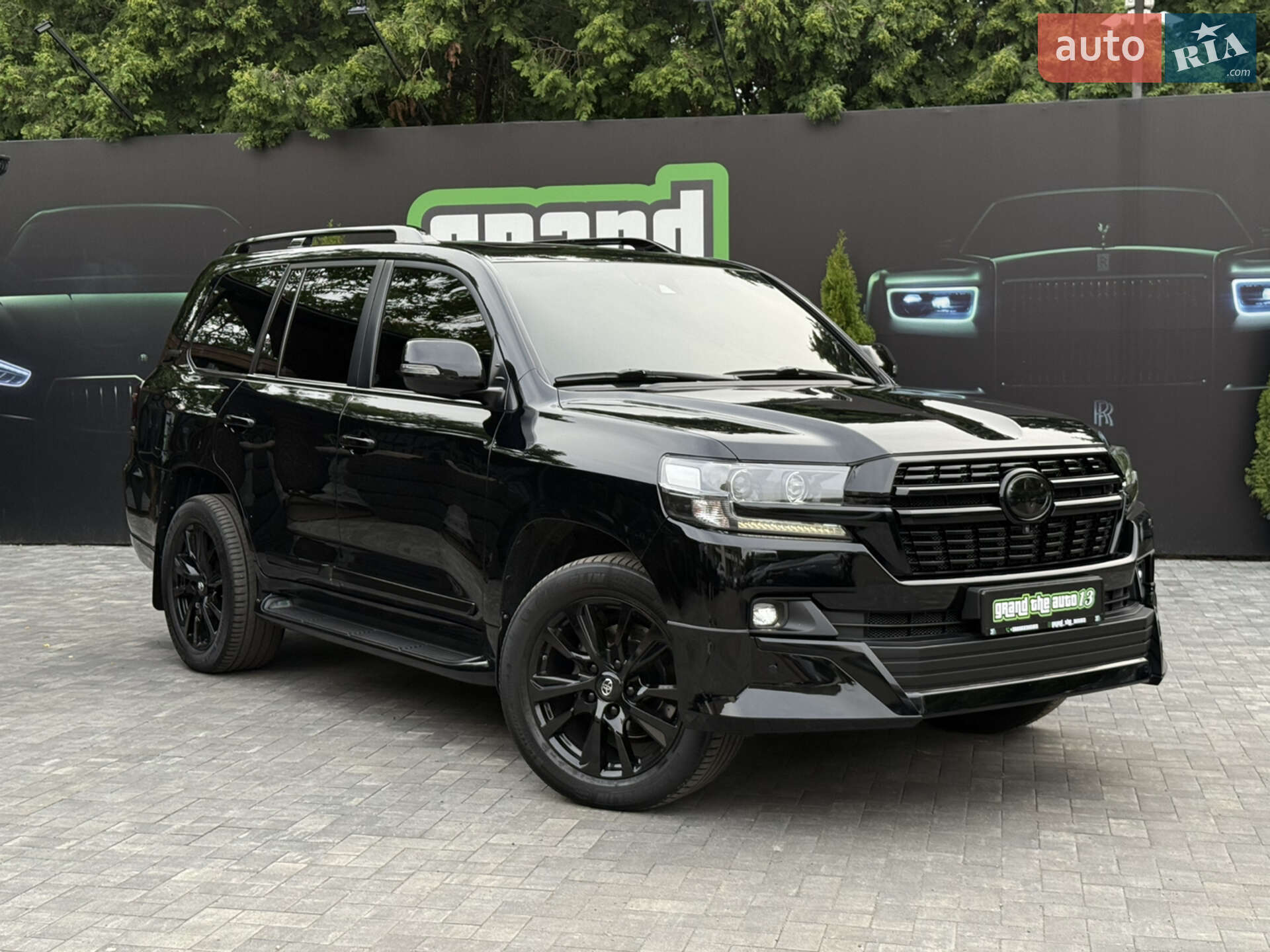 Головне фото звіту автомобіля TOYOTA LAND CRUISER 200 2017