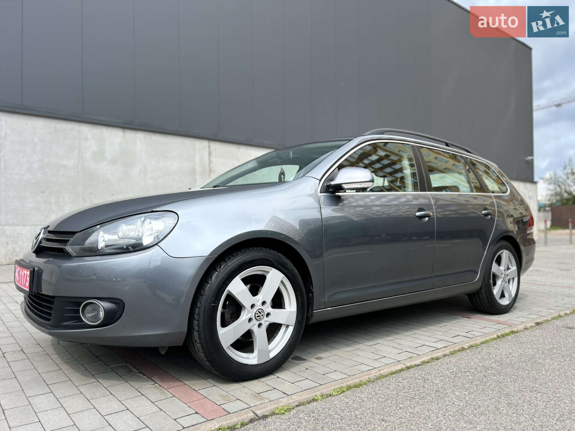 VOLKSWAGEN GOLF 2010