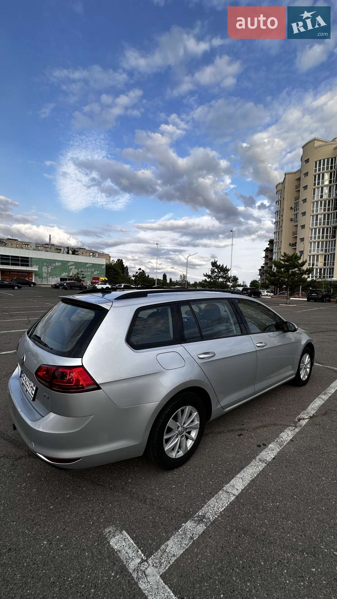 VOLKSWAGEN GOLF 2016