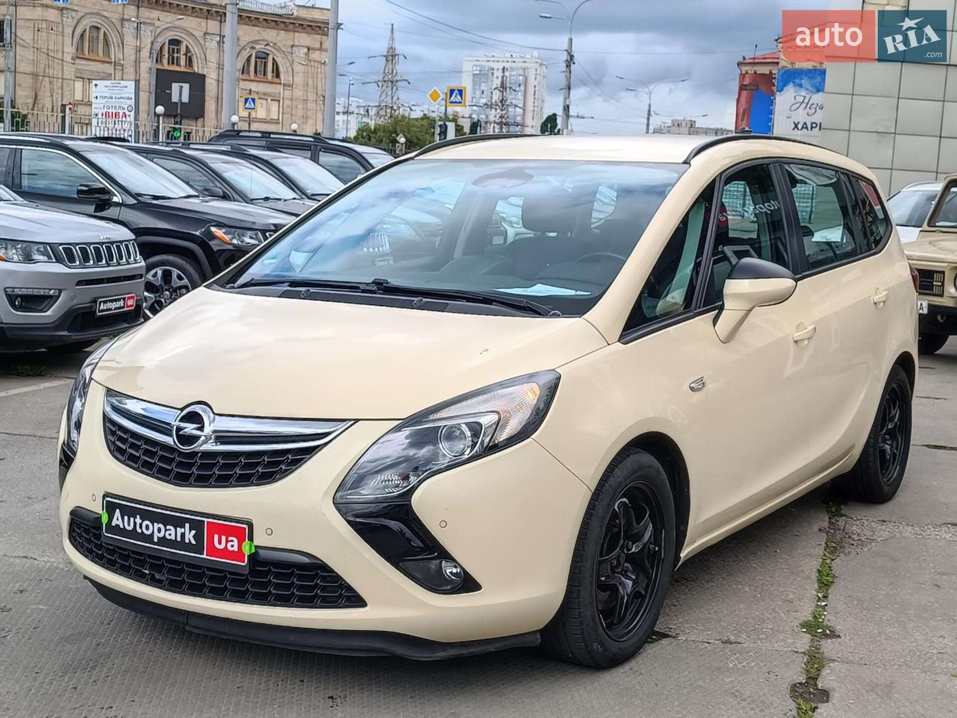 OPEL ZAFIRA 2015
