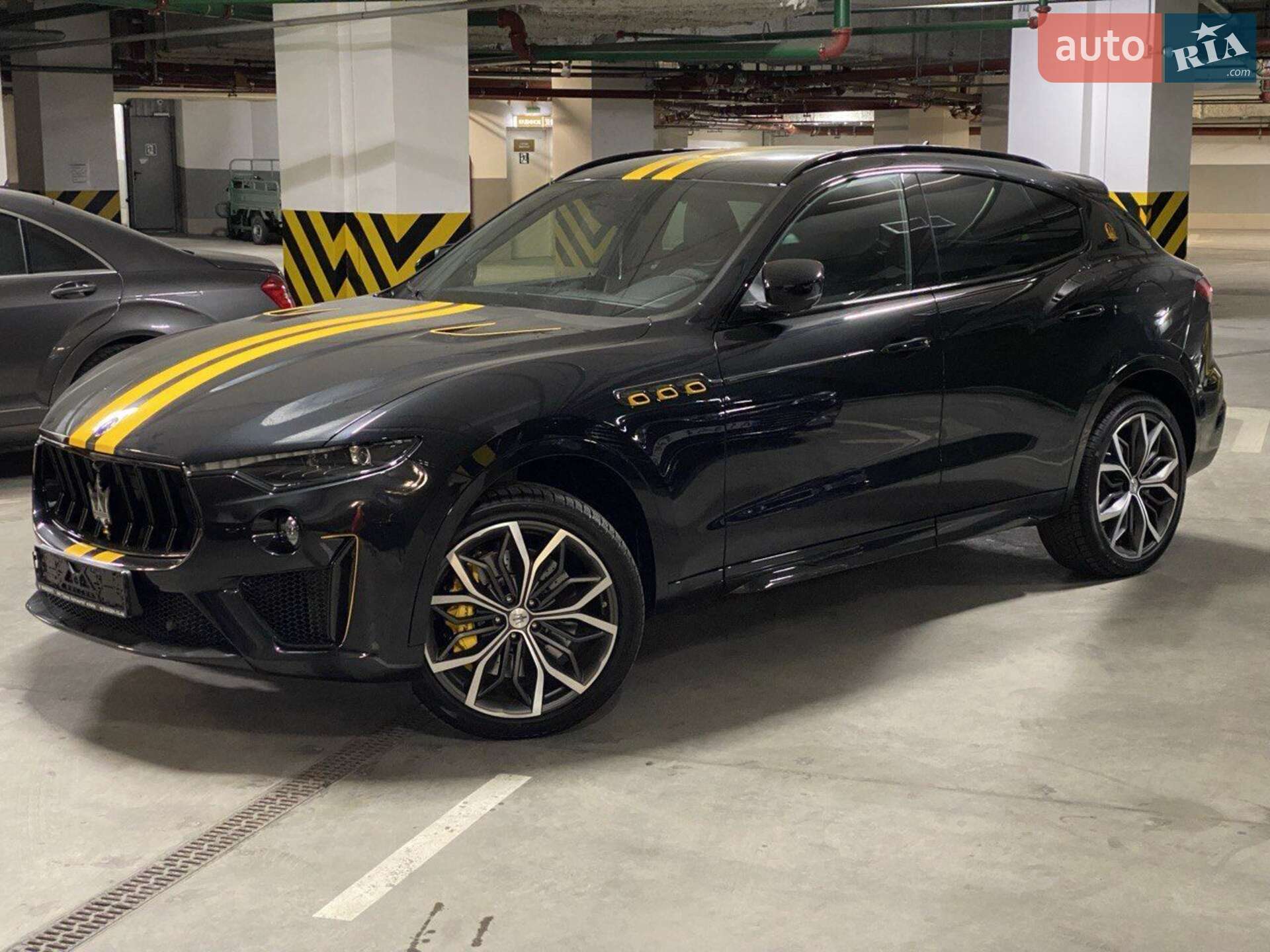 MASERATI LEVANTE 2020
