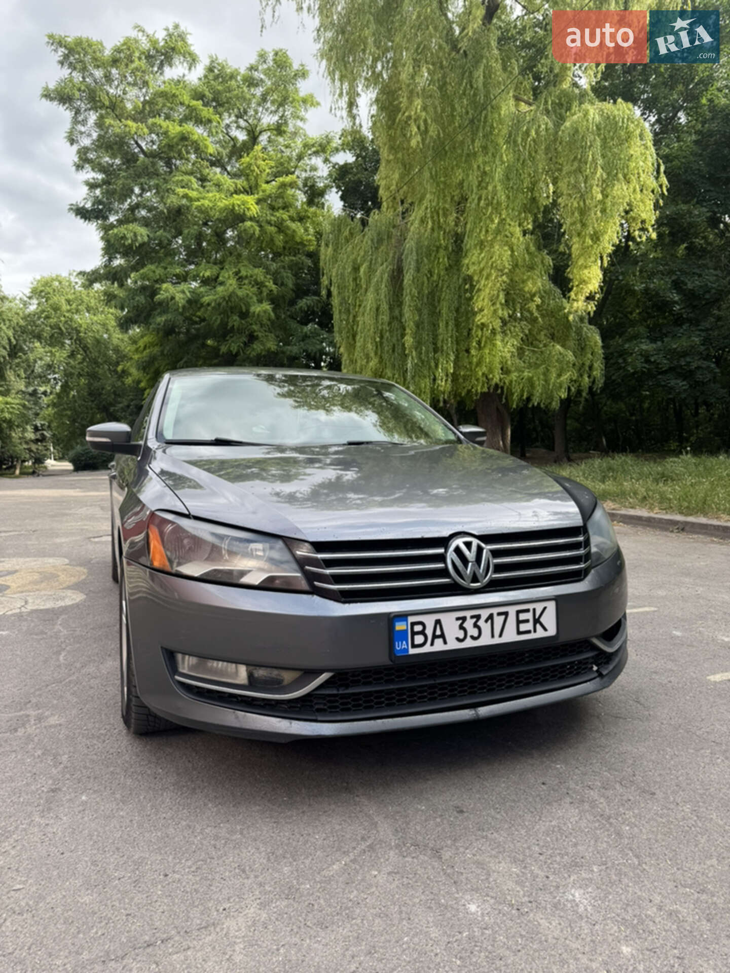VOLKSWAGEN PASSAT 2012