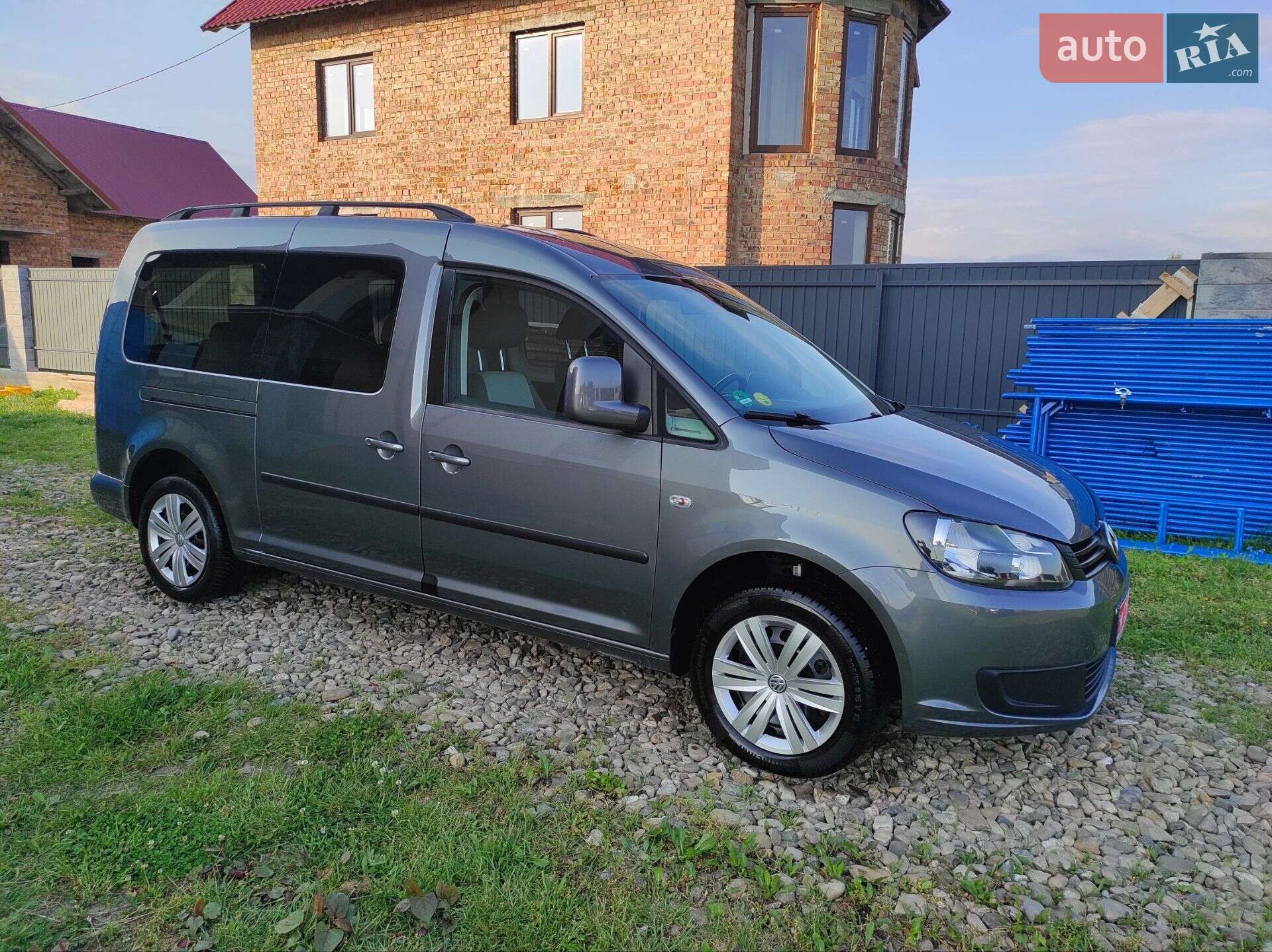 VOLKSWAGEN CADDY 2012