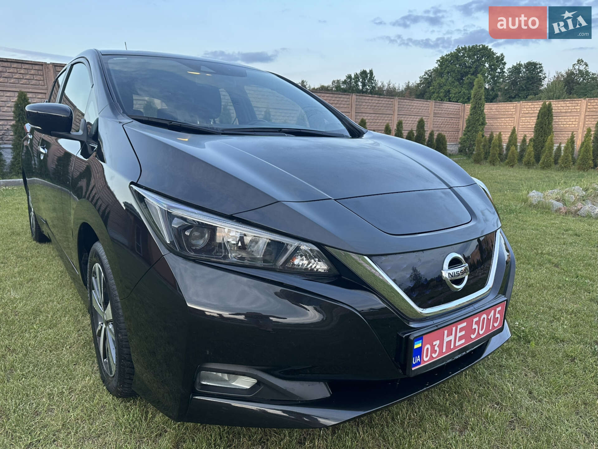NISSAN LEAF 2021