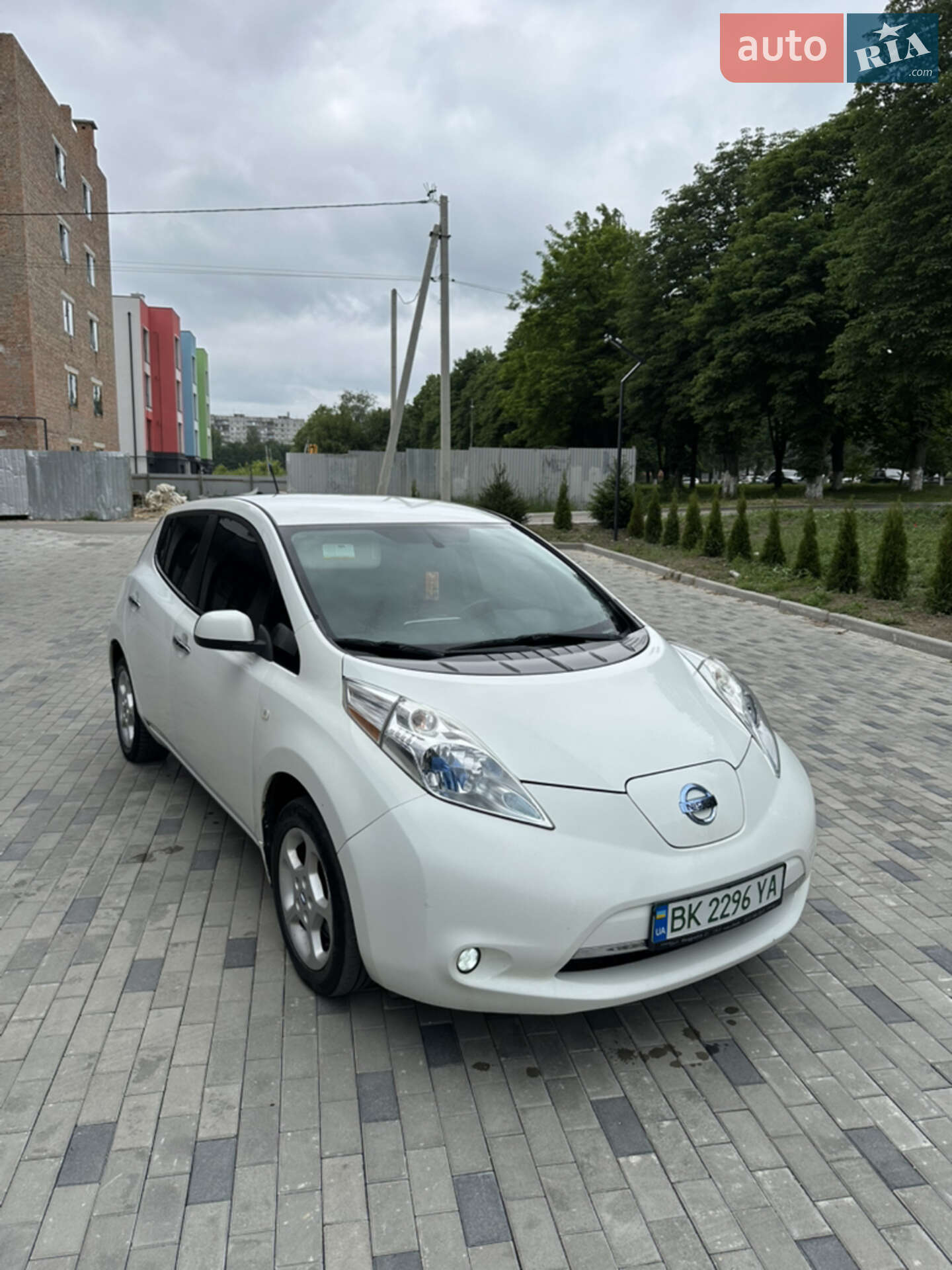 Головне фото звіту автомобіля NISSAN LEAF 2014