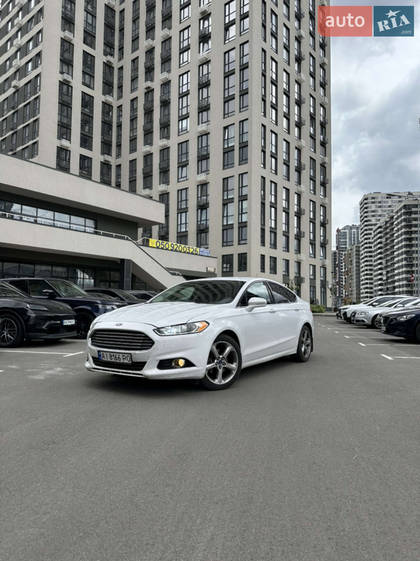 Головне фото звіту автомобіля FORD FUSION 2016