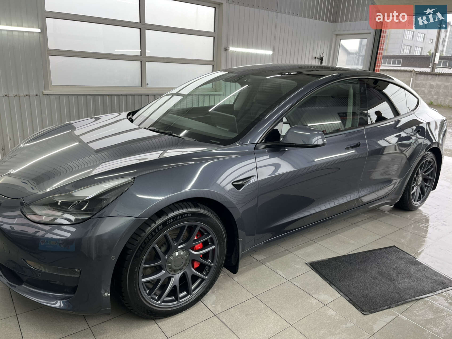 TESLA MODEL 3 2022