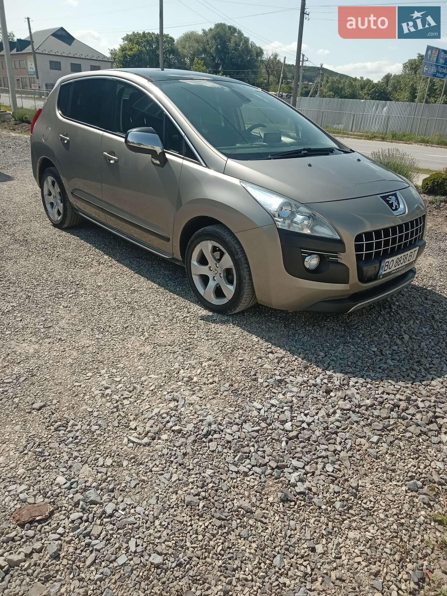 PEUGEOT 3008