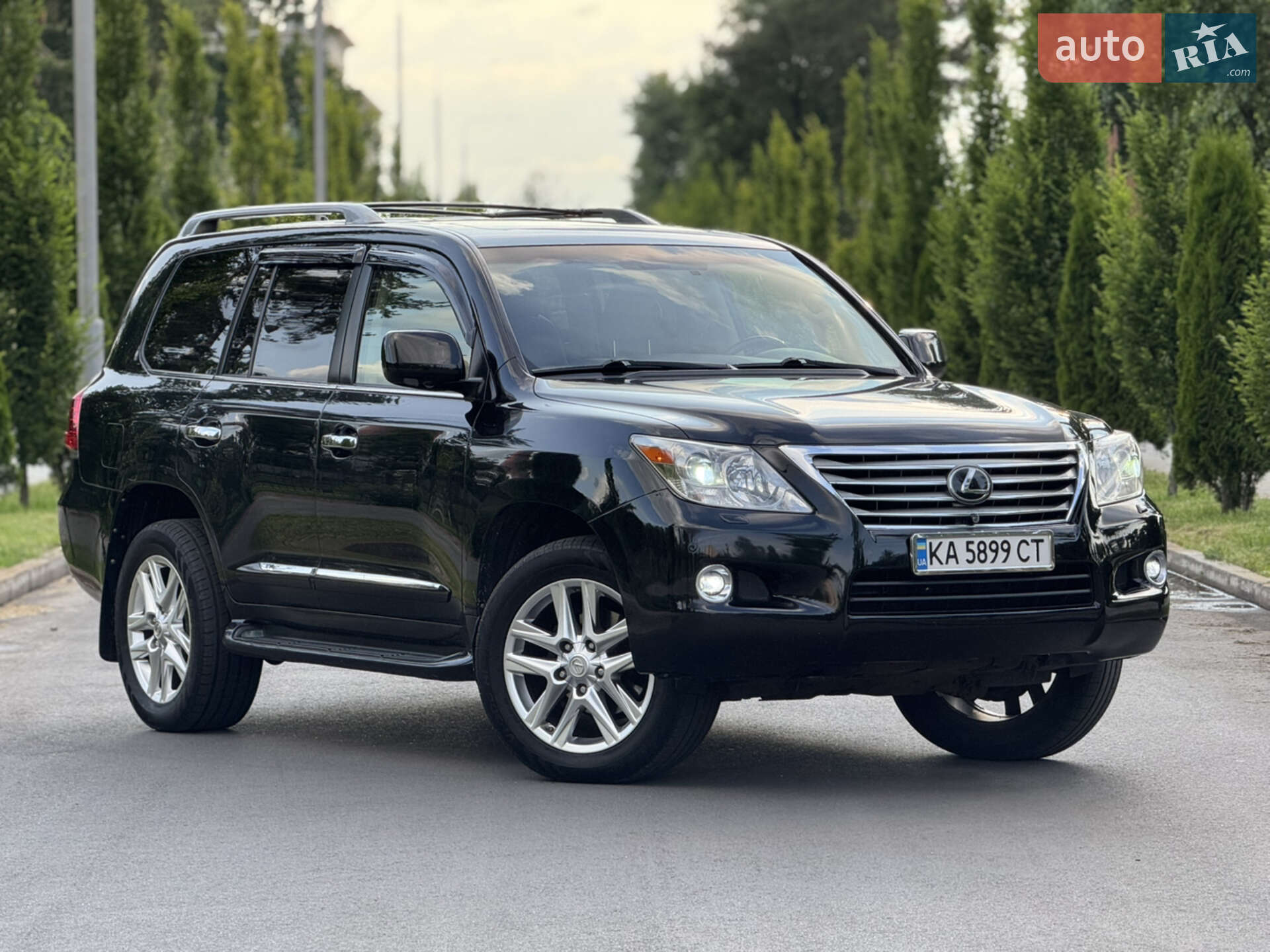 LEXUS LX 570 2011