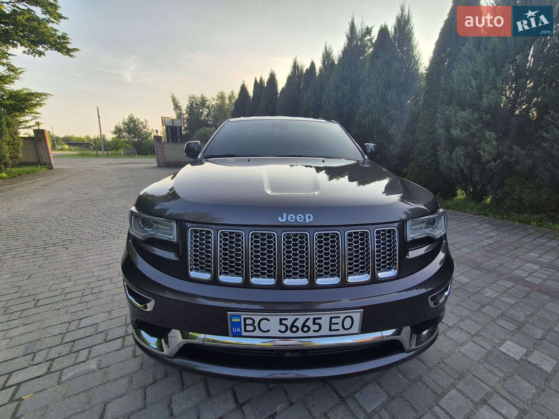 JEEP GRAND CHEROKEE