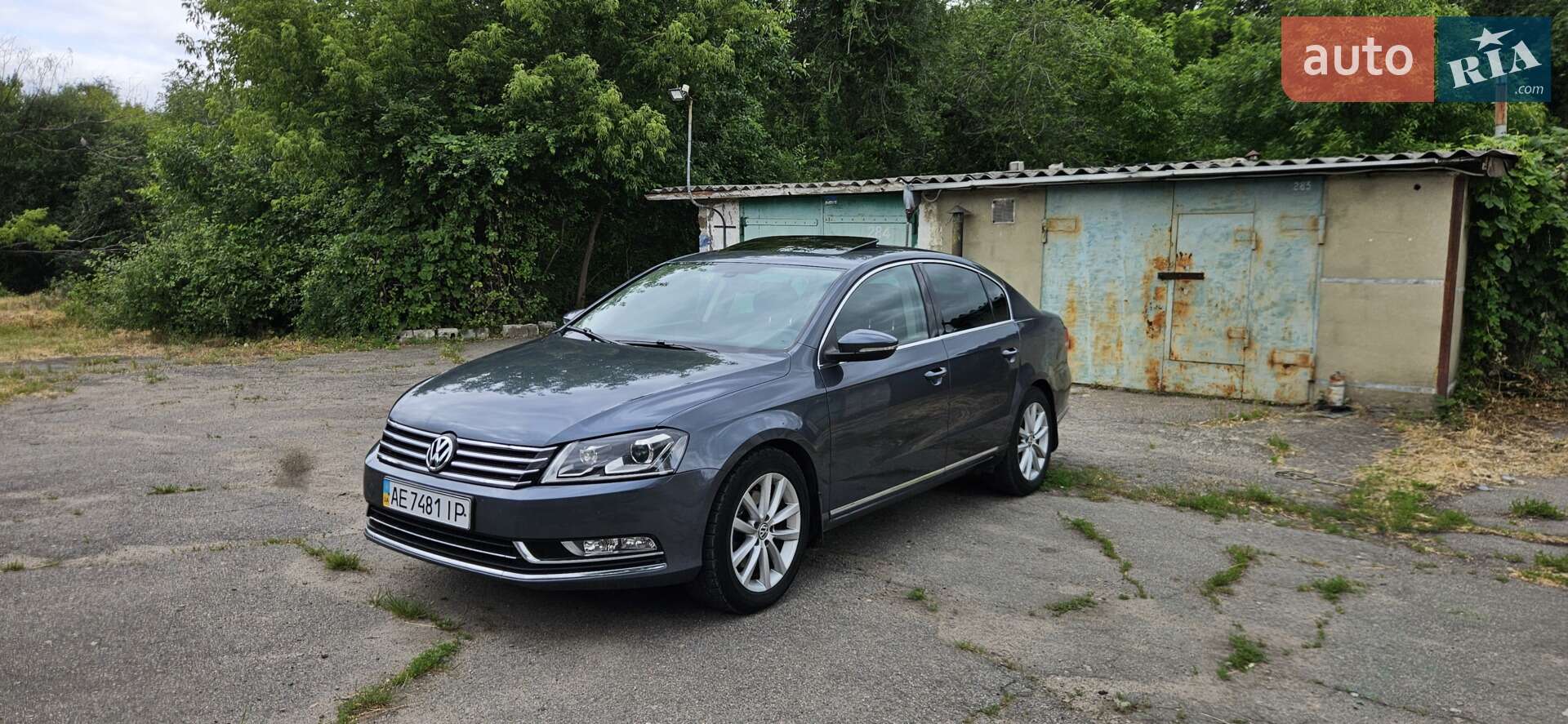 VOLKSWAGEN PASSAT 2013