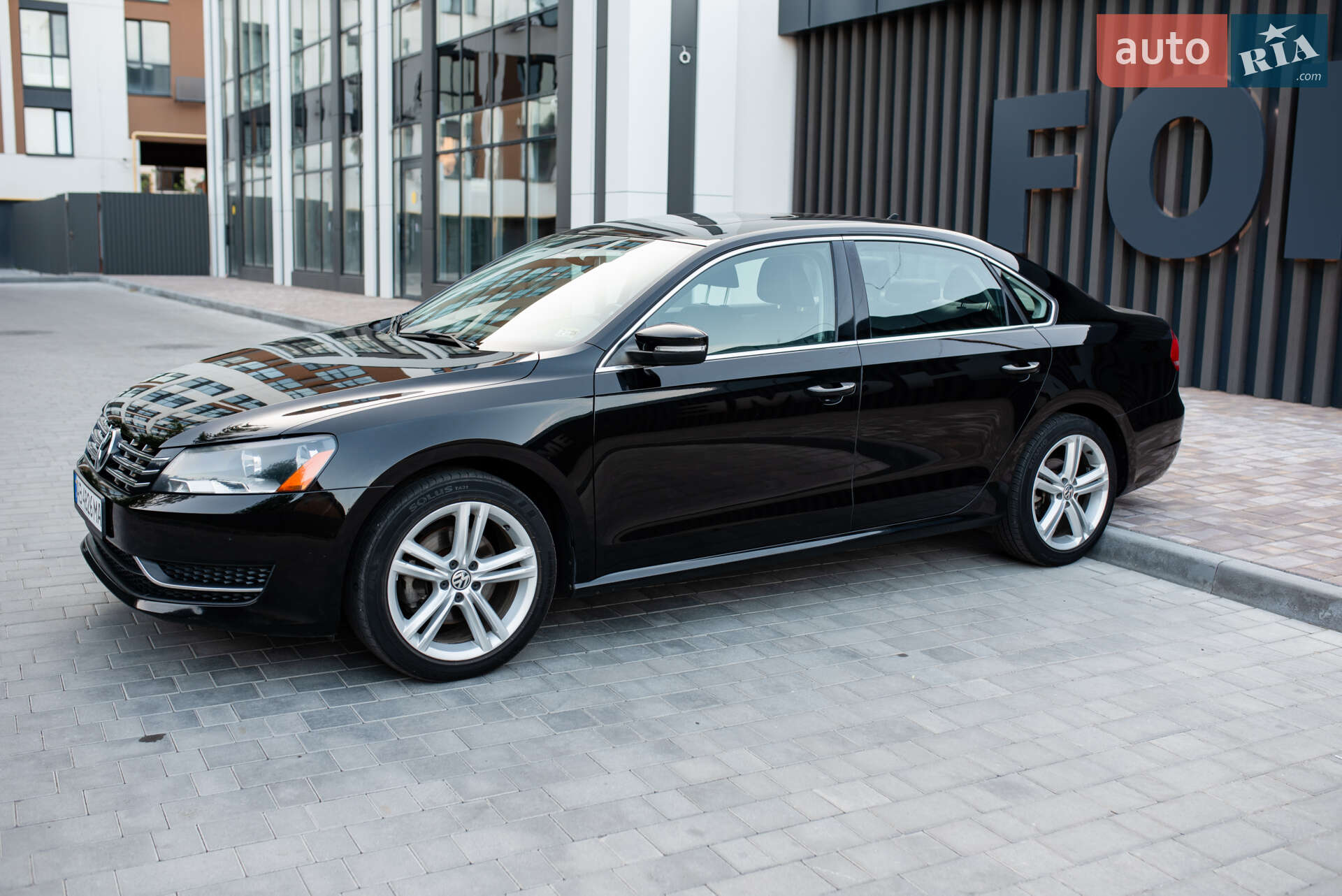 VOLKSWAGEN PASSAT 2013